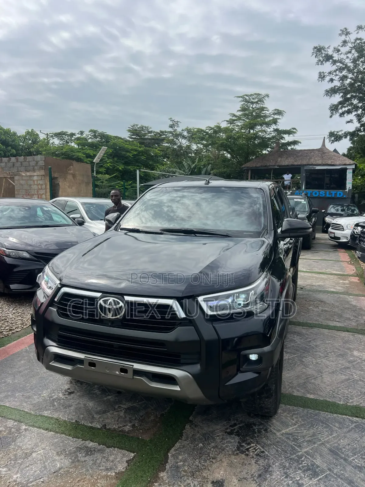 Toyota Hilux 2024 Black
