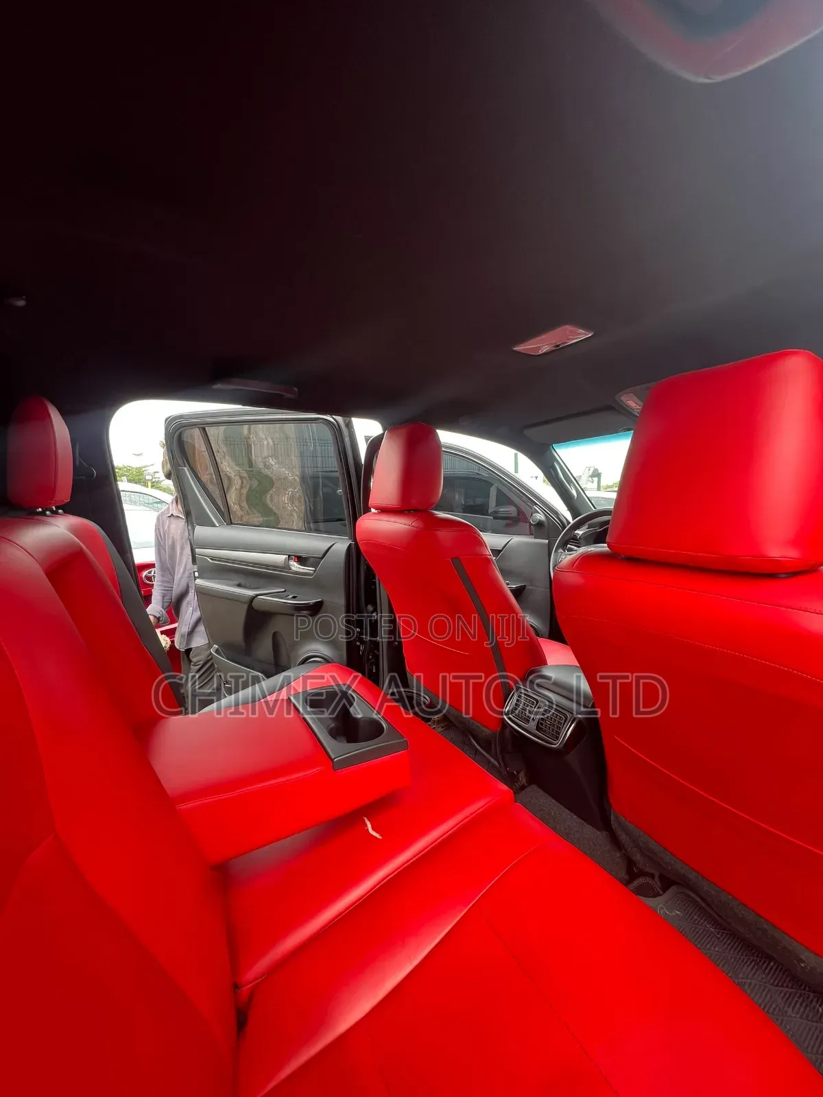 Toyota Hilux 2024 Black