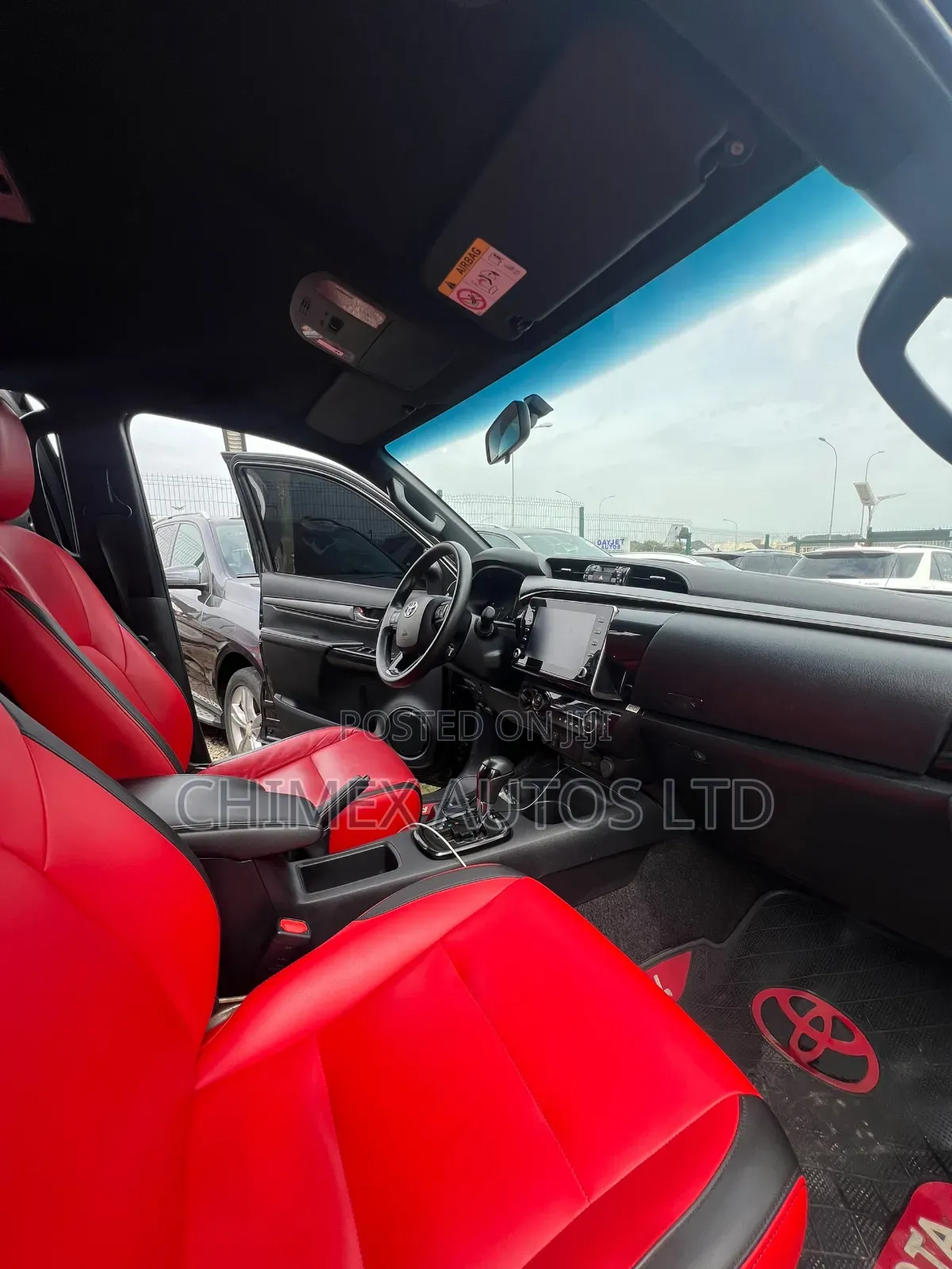 Toyota Hilux 2024 Black