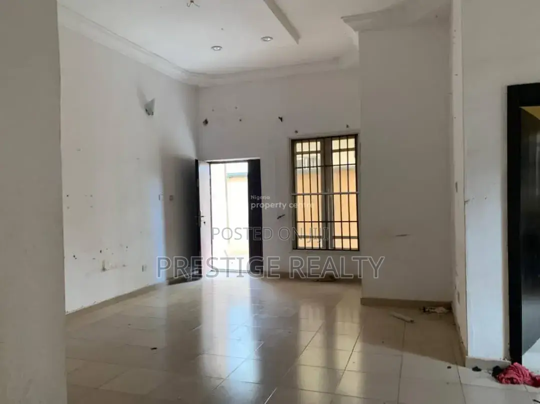 3bdrm Apartment in A3 Estate, Bodija for rent