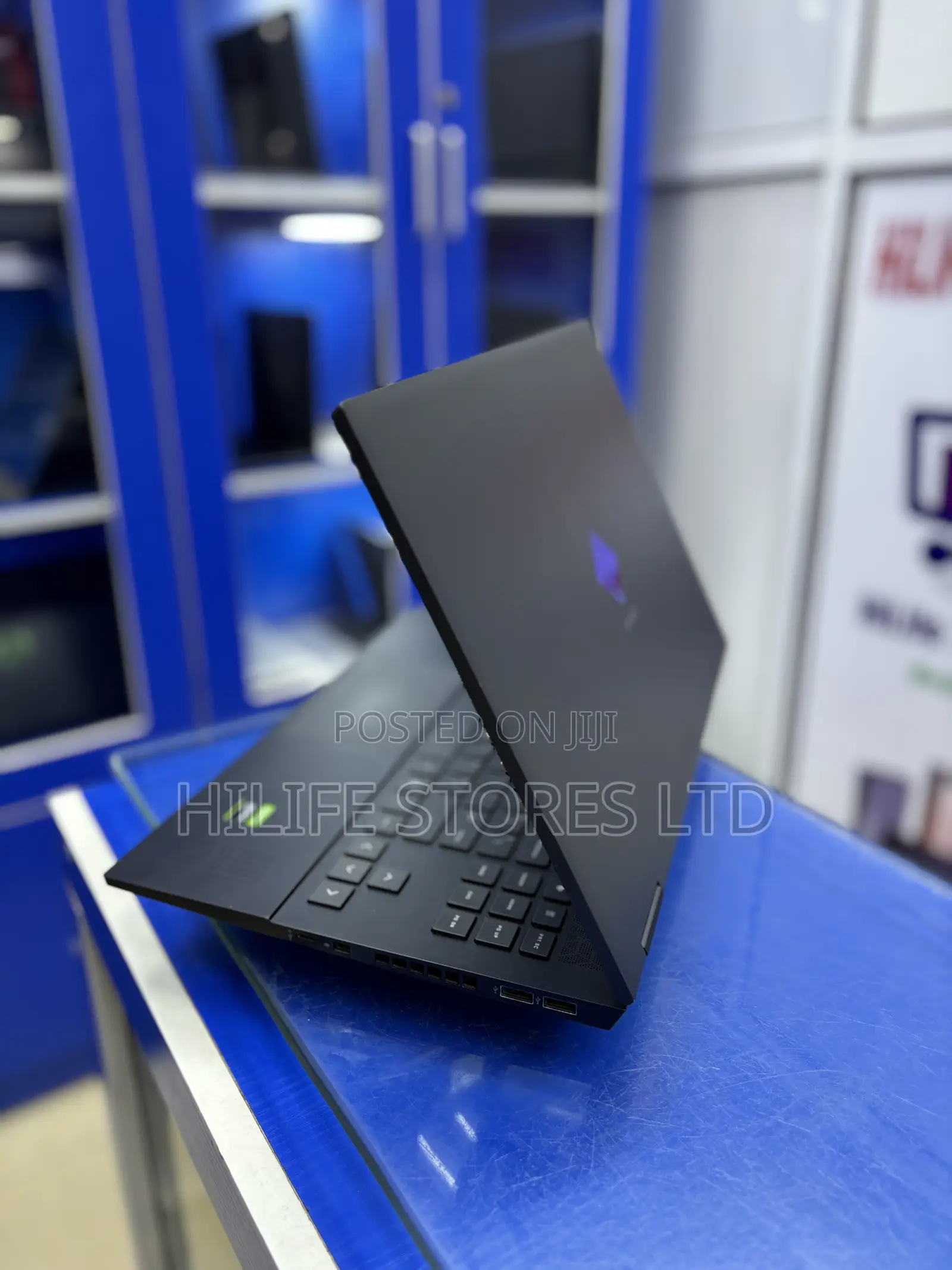 Laptop HP Omen 15 8GB AMD Ryzen 7 SSD 512GB