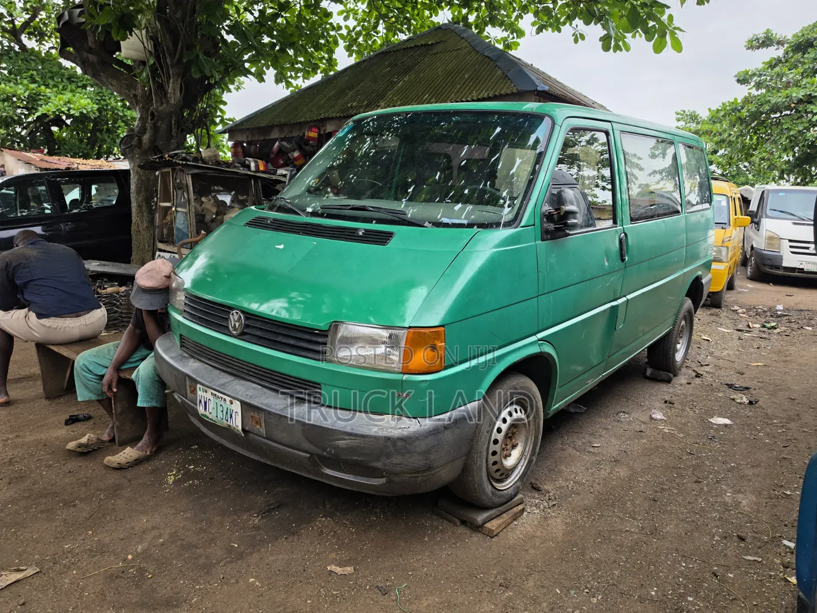 Volkswagen Transporter 2005 Green