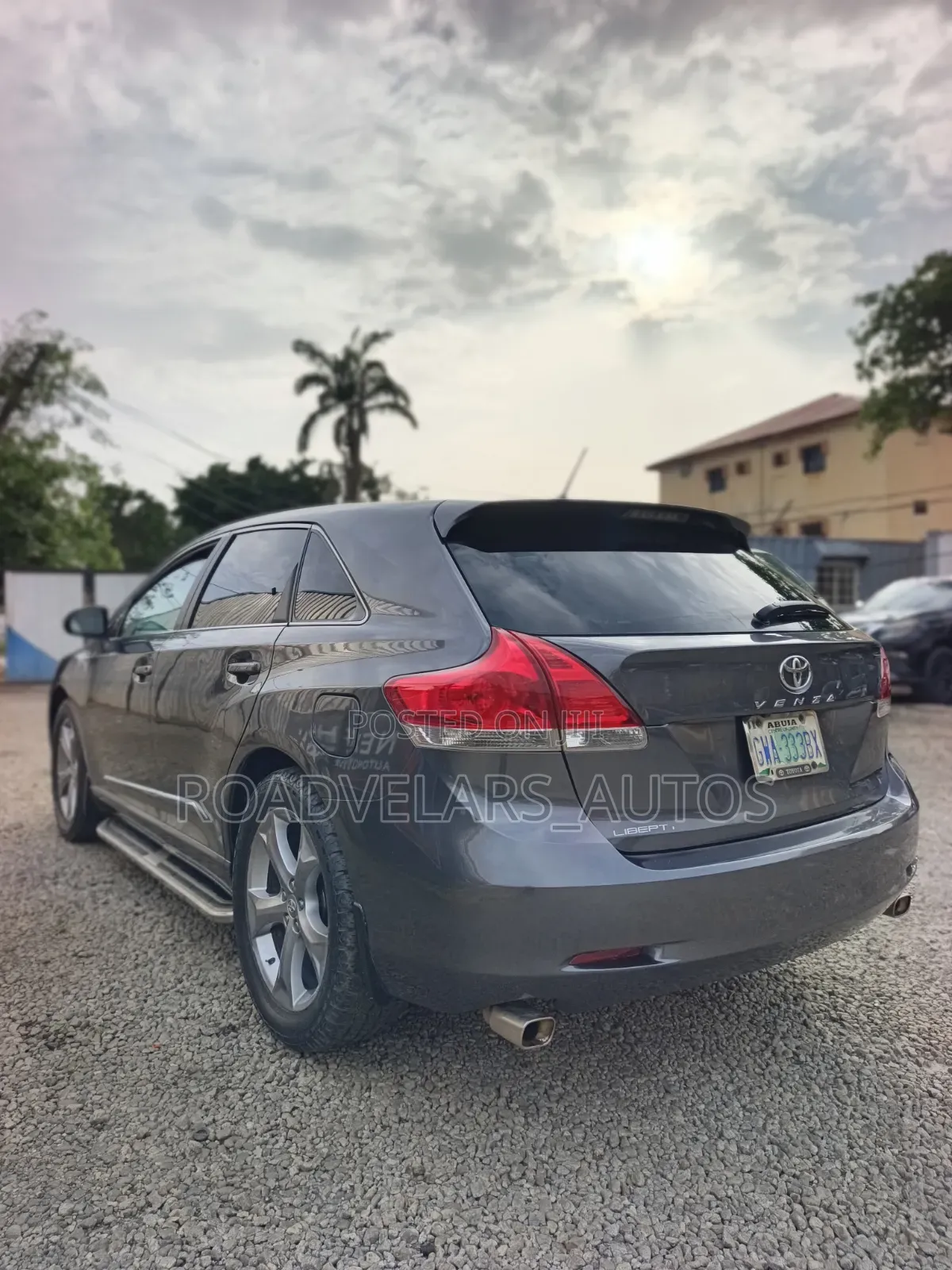 Toyota Venza AWD 2010 Gray