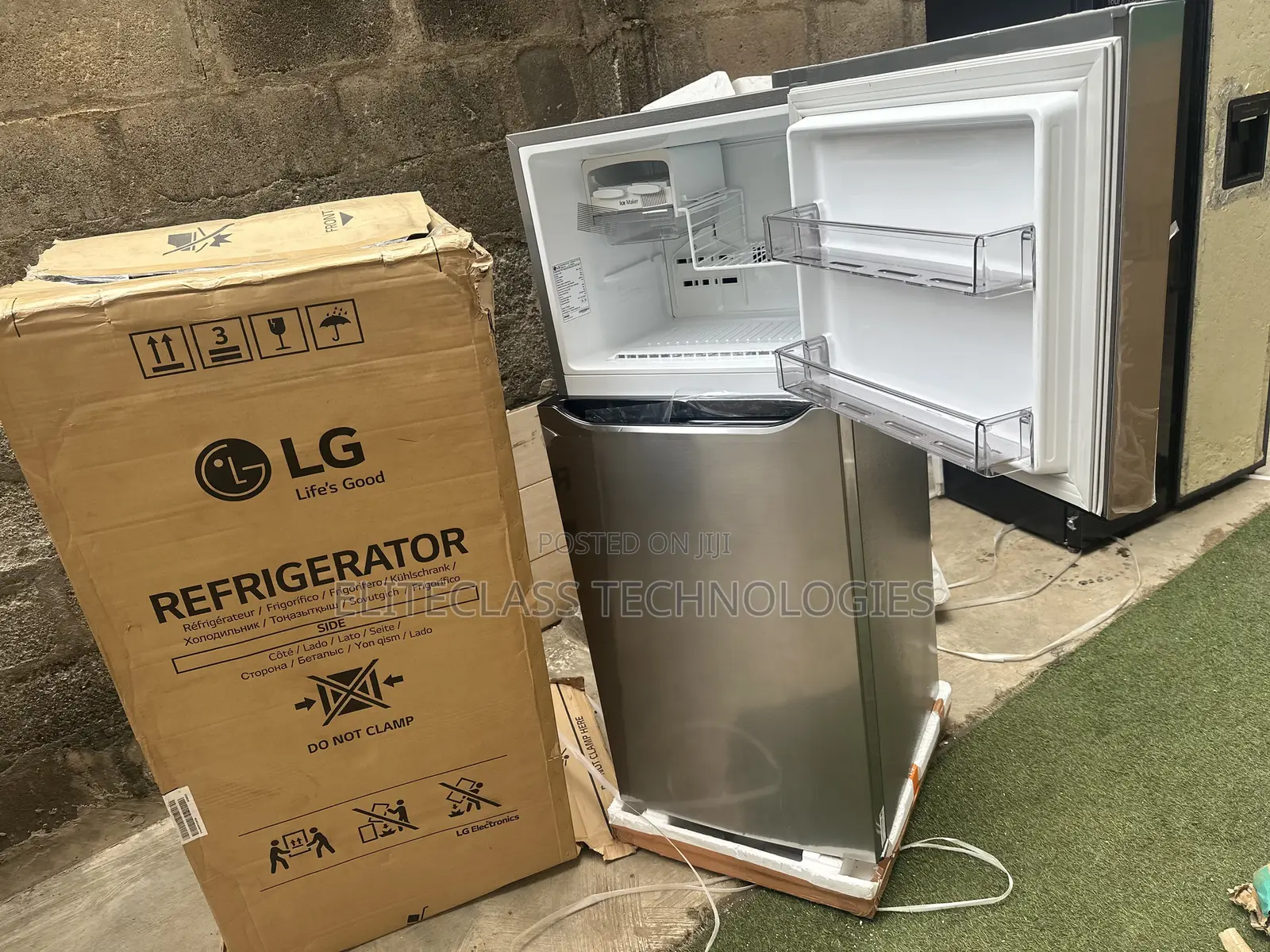 LG GL-C252SLBB 260 Litres Refrigerator for Everyday Storage