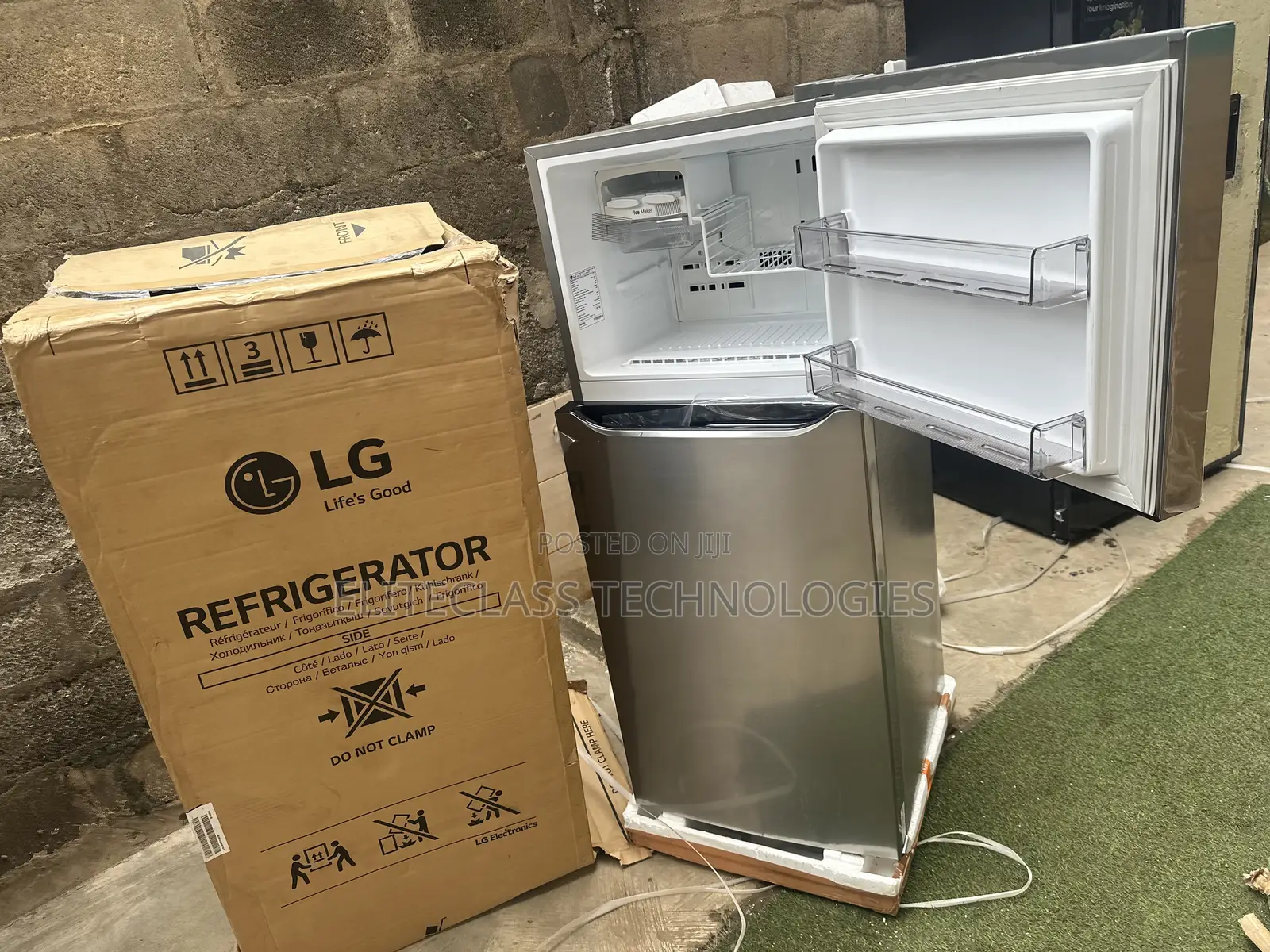 LG GL-C252SLBB 260 Litres Refrigerator for Everyday Storage