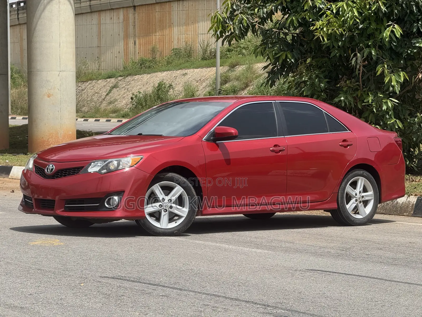 Toyota Camry SE 4dr Sedan (2.5L 4cyl 6A) 2015 Red