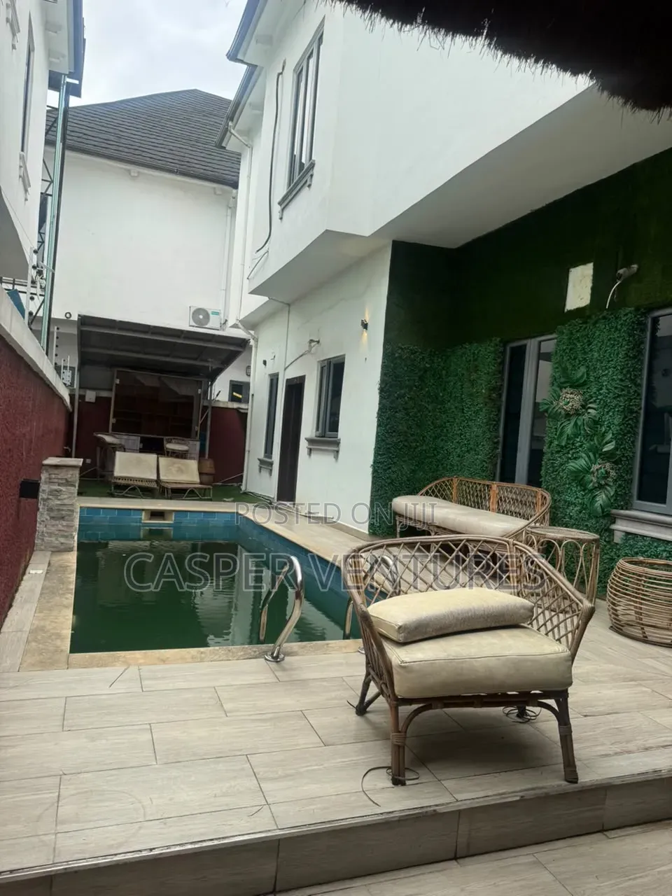 4bdrm Duplex in Chevyview, Chevron for sale