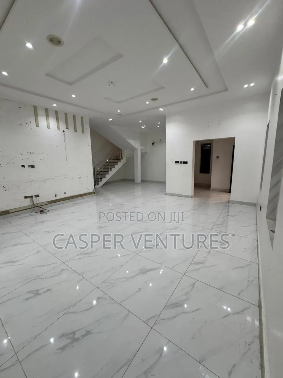 4bdrm Duplex in Chevyview, Chevron for sale