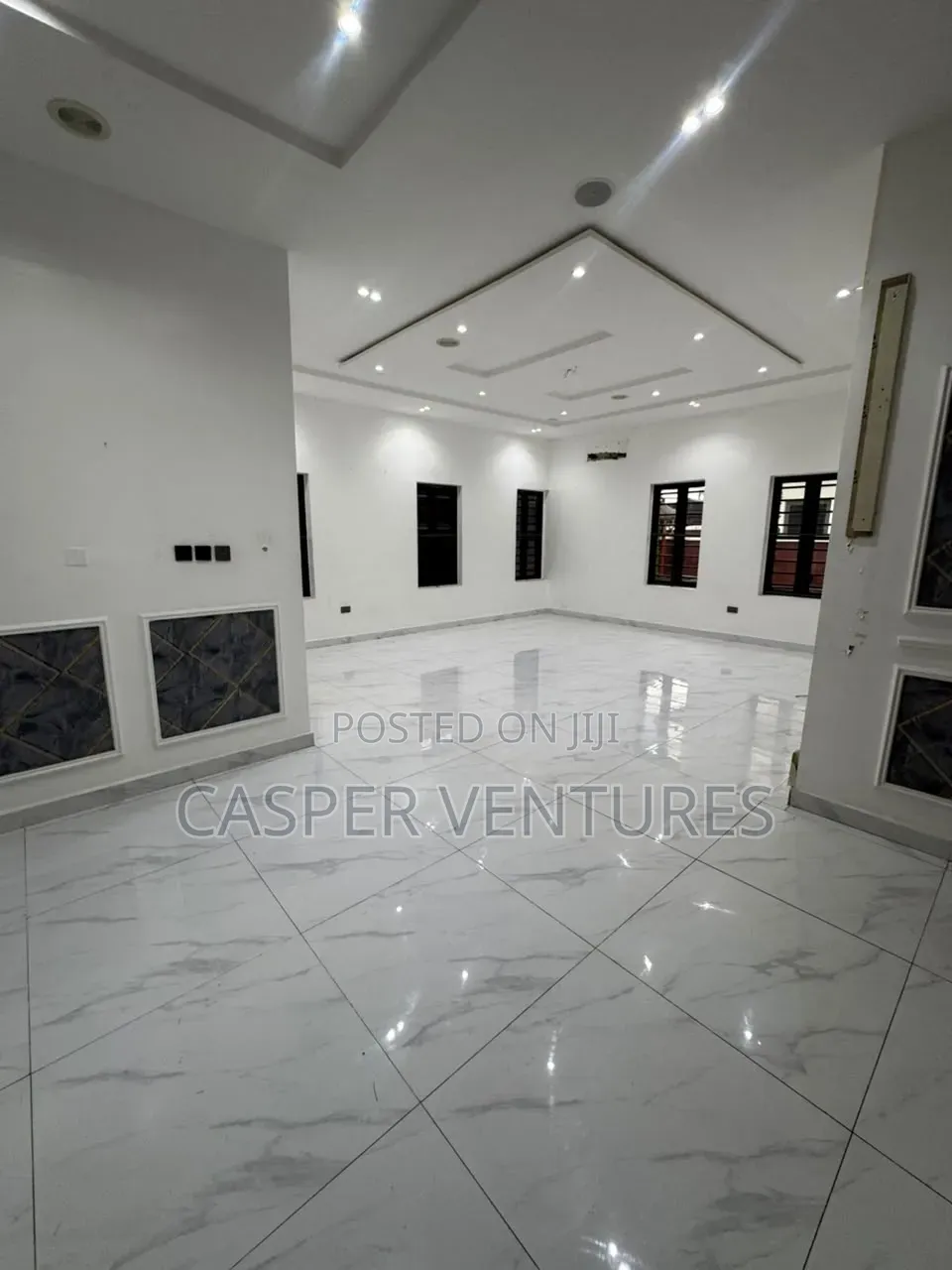 4bdrm Duplex in Chevyview, Chevron for sale