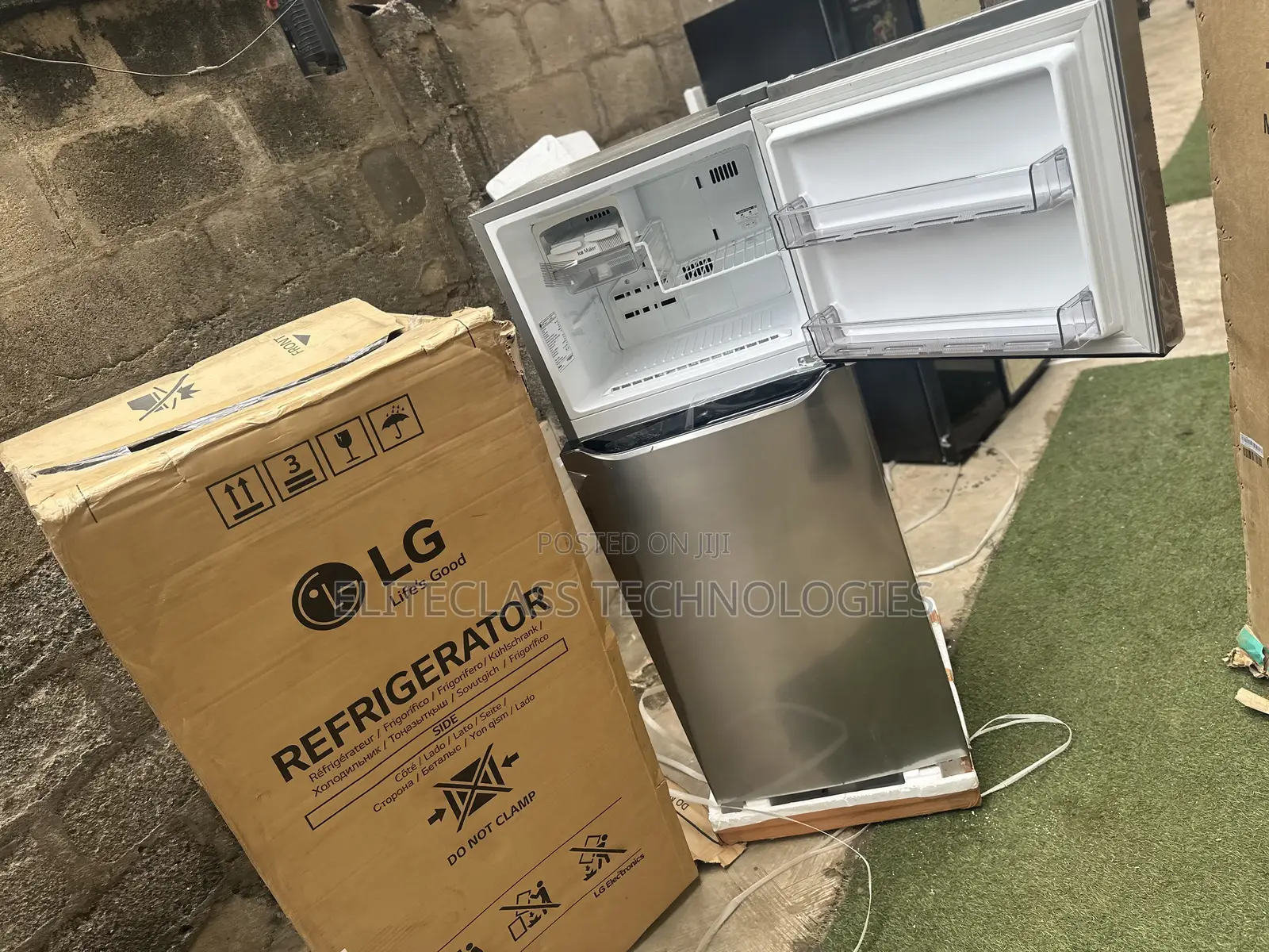 Modern LG 260L Refrigerator With Double Door Design