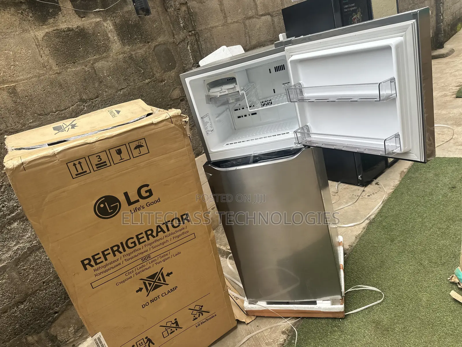 Modern LG 260L Refrigerator With Double Door Design