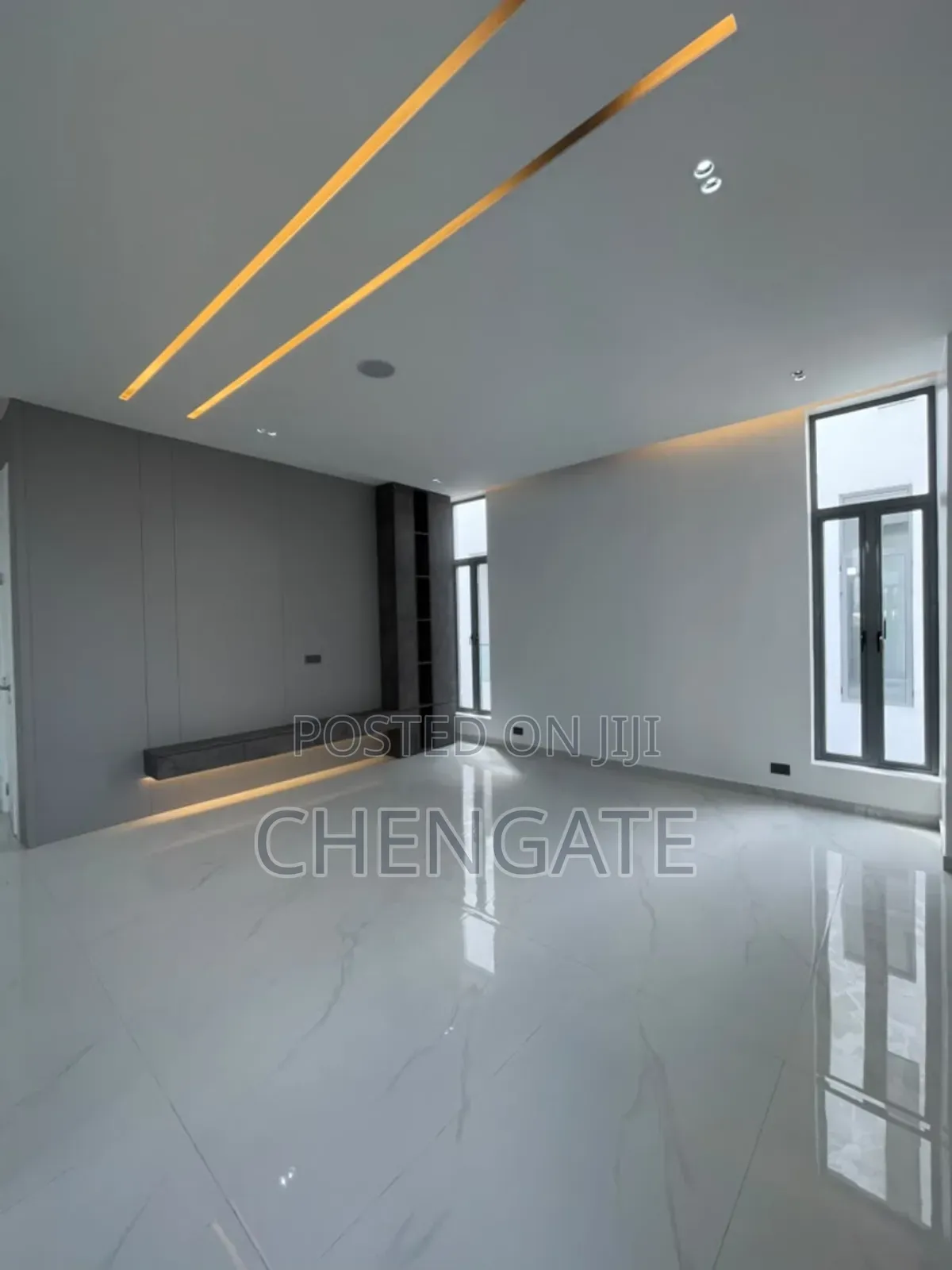 5bdrm Duplex in Osapa london for sale