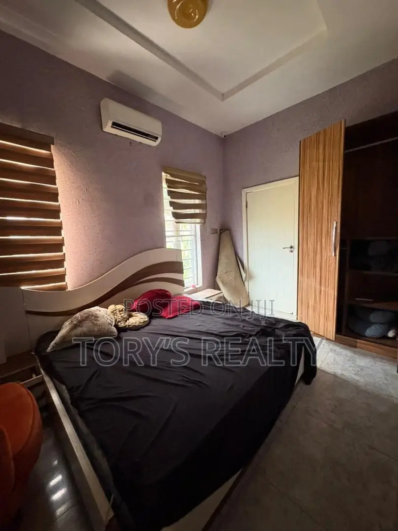 3bdrm Townhouse/Terrace in Lekki Phase 2 for sale