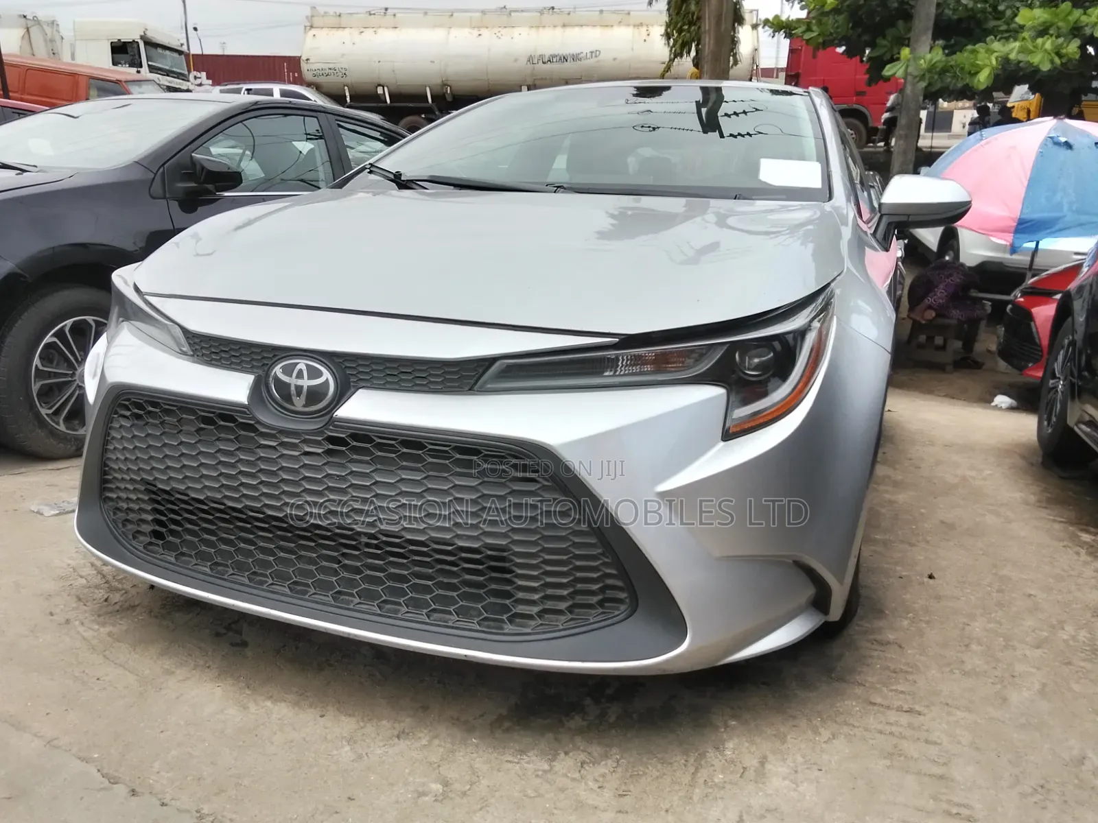 Toyota Corolla LE 2021 Silver