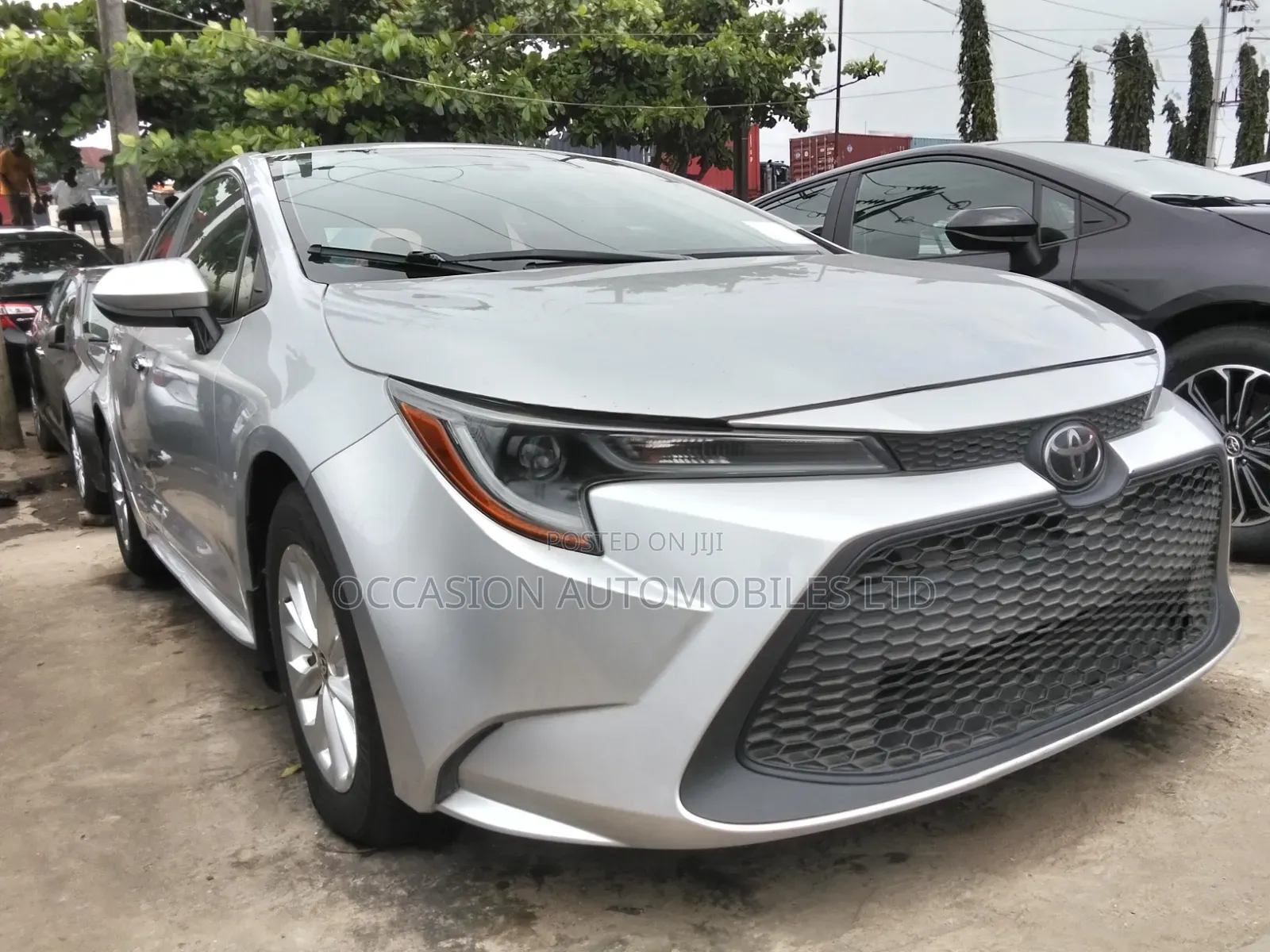 Toyota Corolla LE 2021 Silver