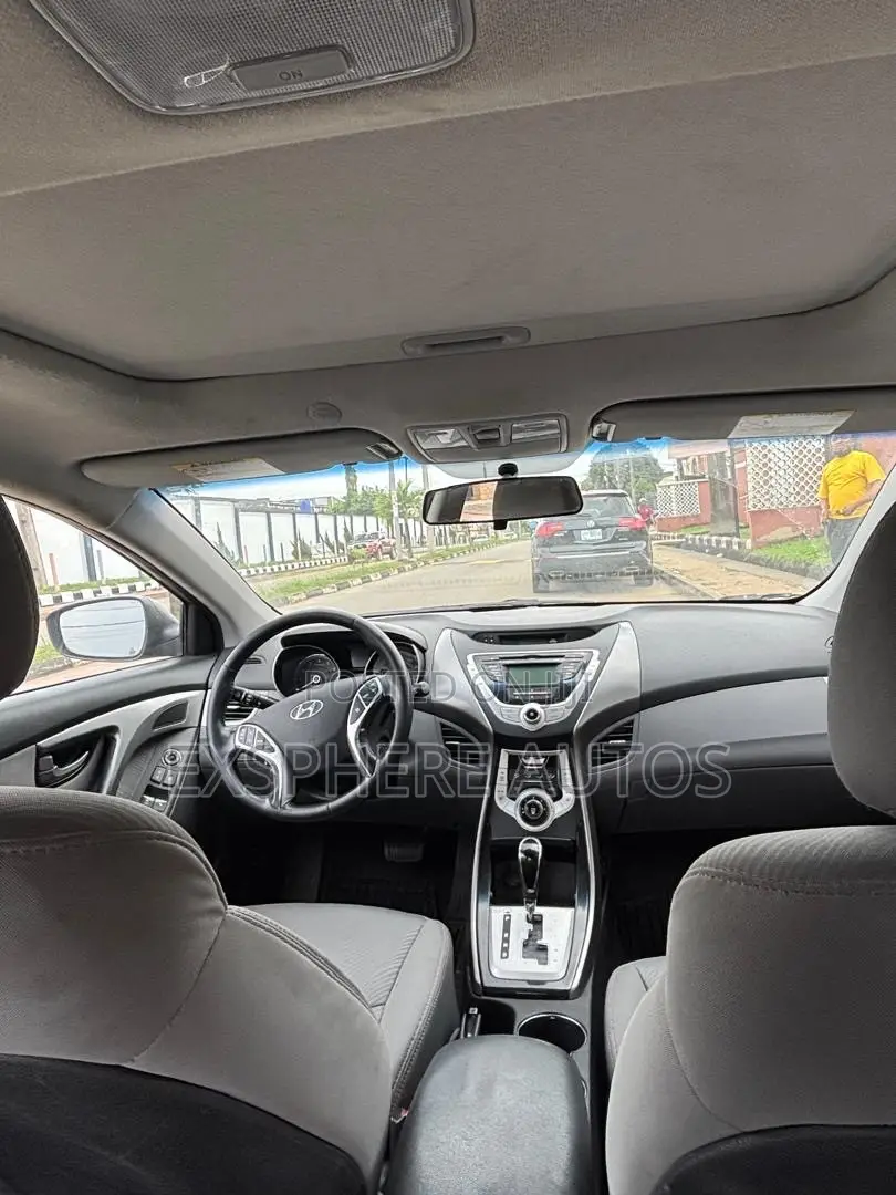 Hyundai Elantra 2011 Black