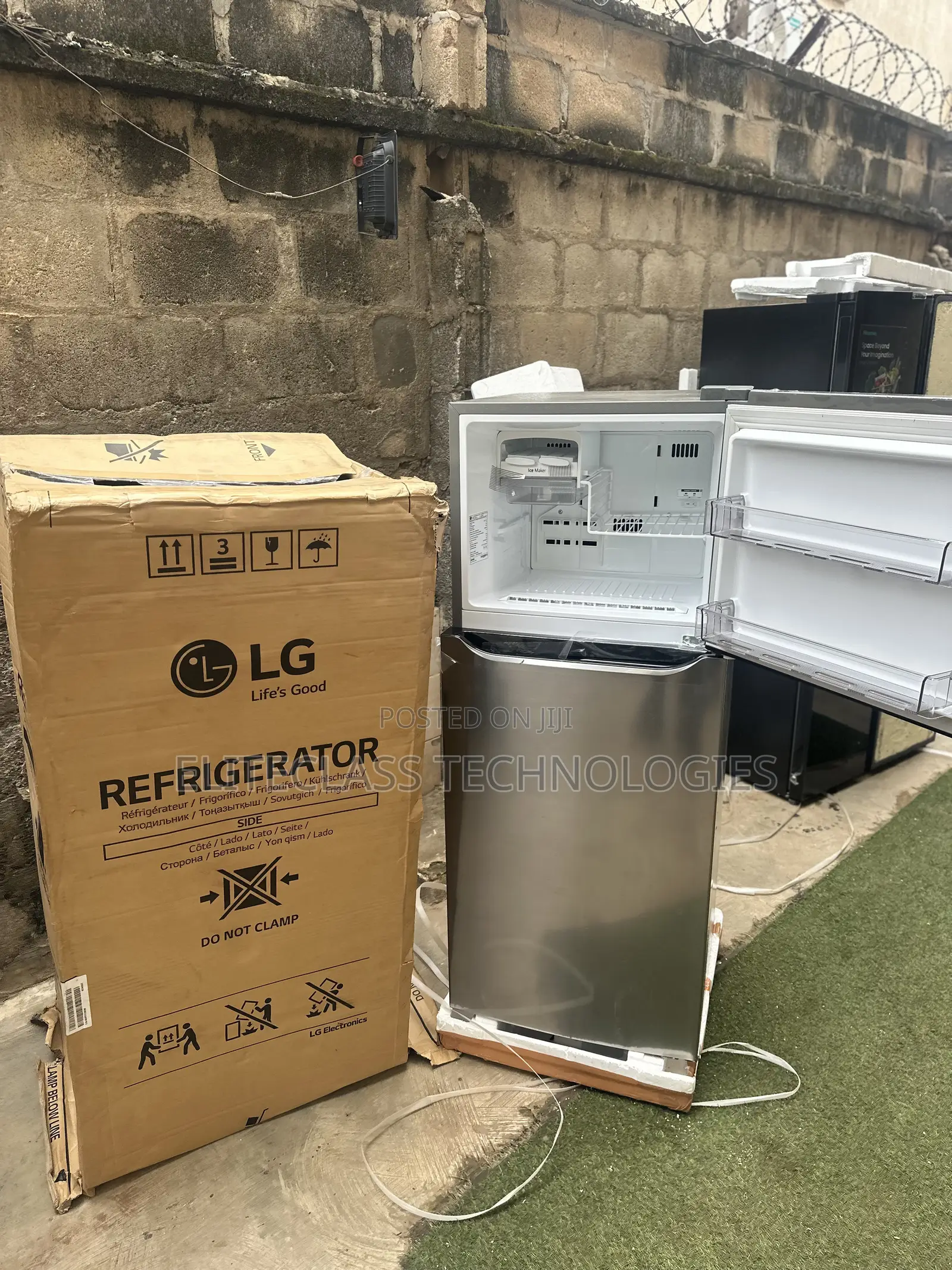 LG 260L Inverter Refrigerator With Separate Freezer Compartment