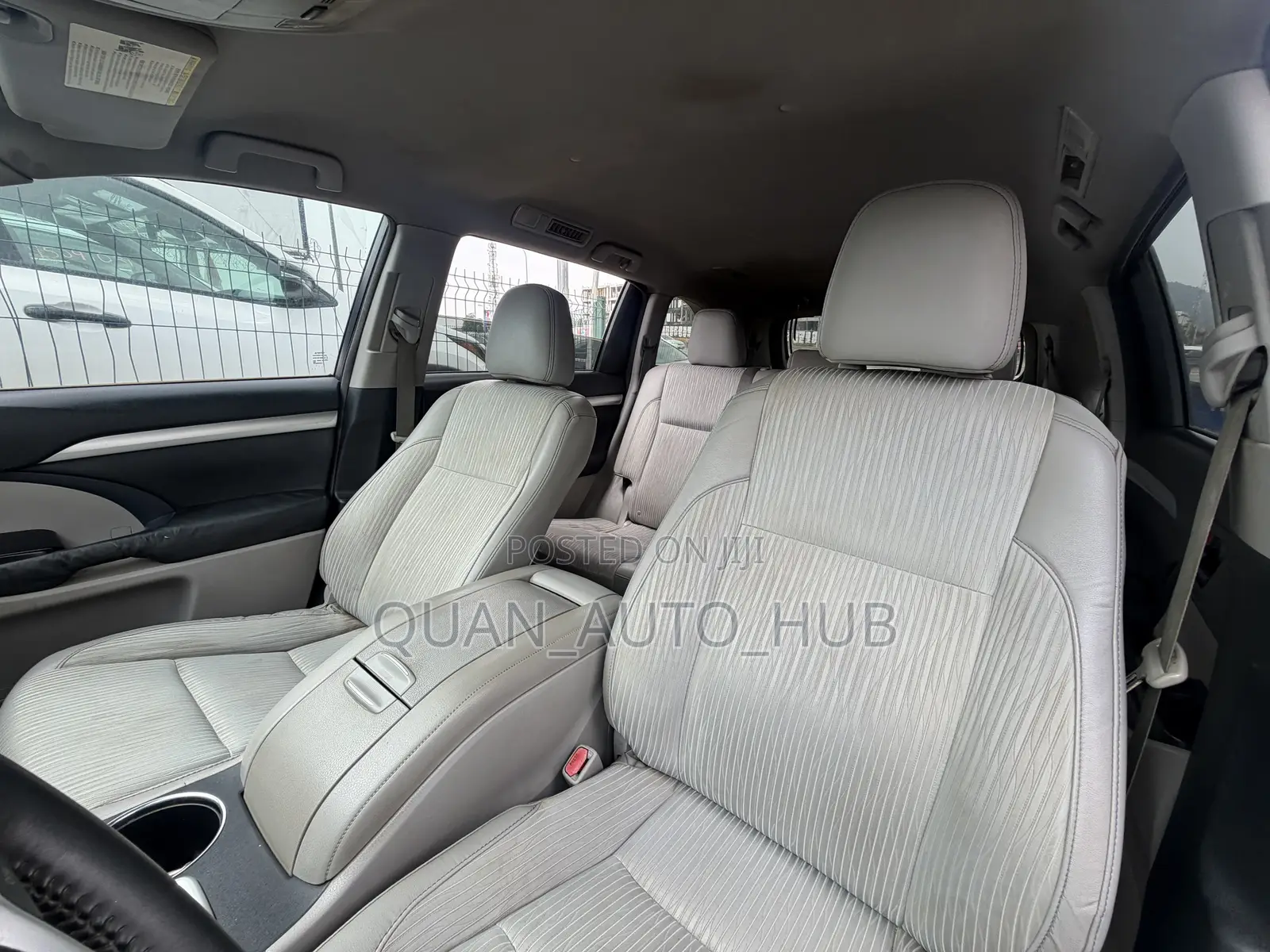 Toyota Highlander LE 4dr SUV (3.5L 6cyl 6A) 2015 Silver