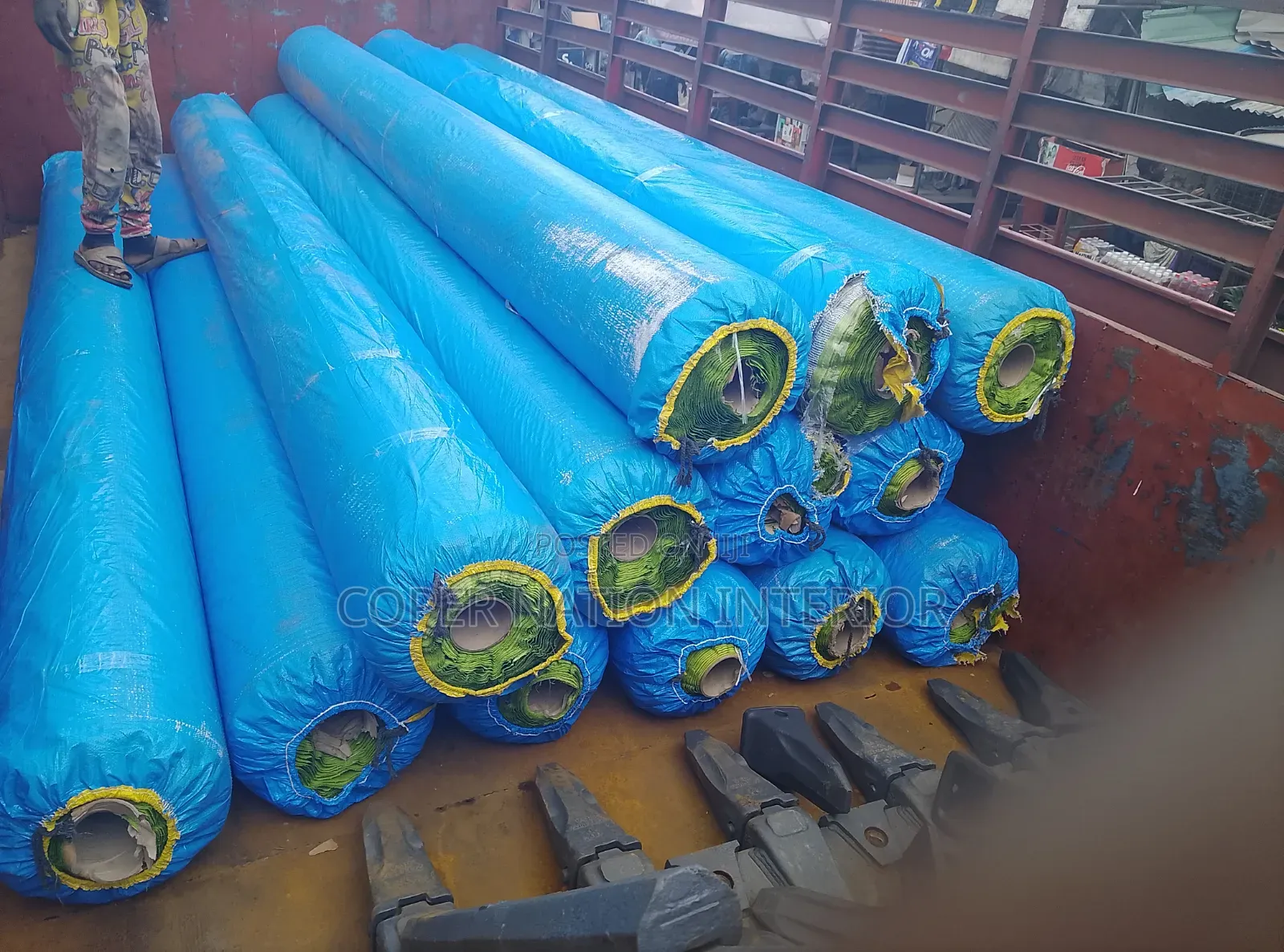 Artificial Grass. Available in Bundles. 50mm, 45,40, 35,30,25,20&15 Mm
