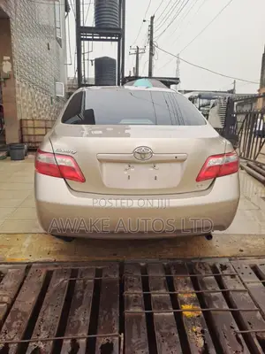 Toyota Camry 2.4 LE 2008 Gold