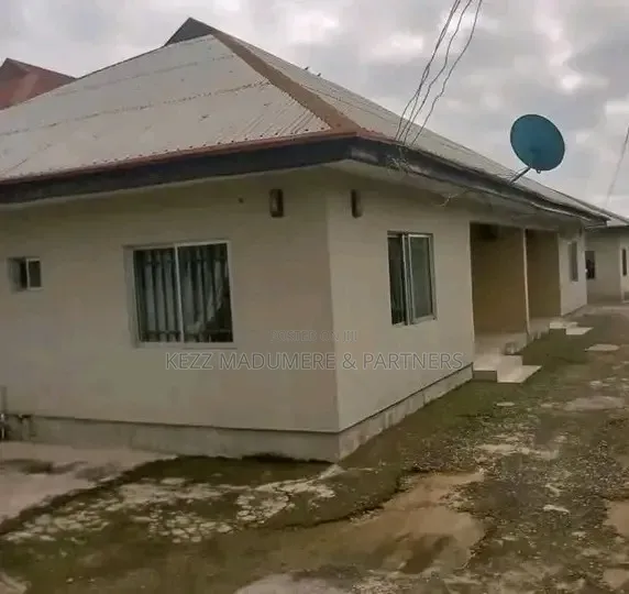 4bdrm Block of Flats in Abak Road Federal for sale