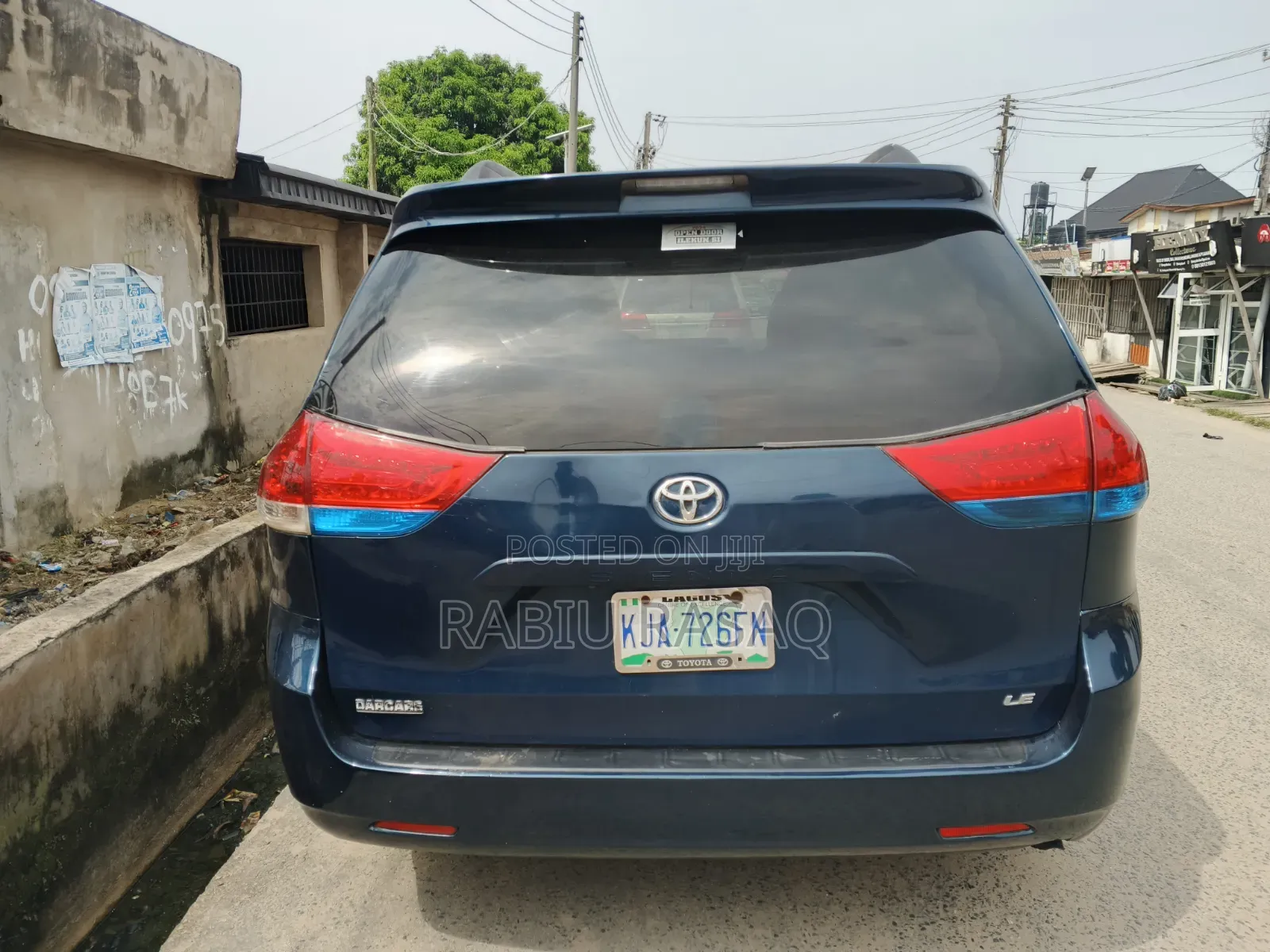 Toyota Sienna 2012 Blue