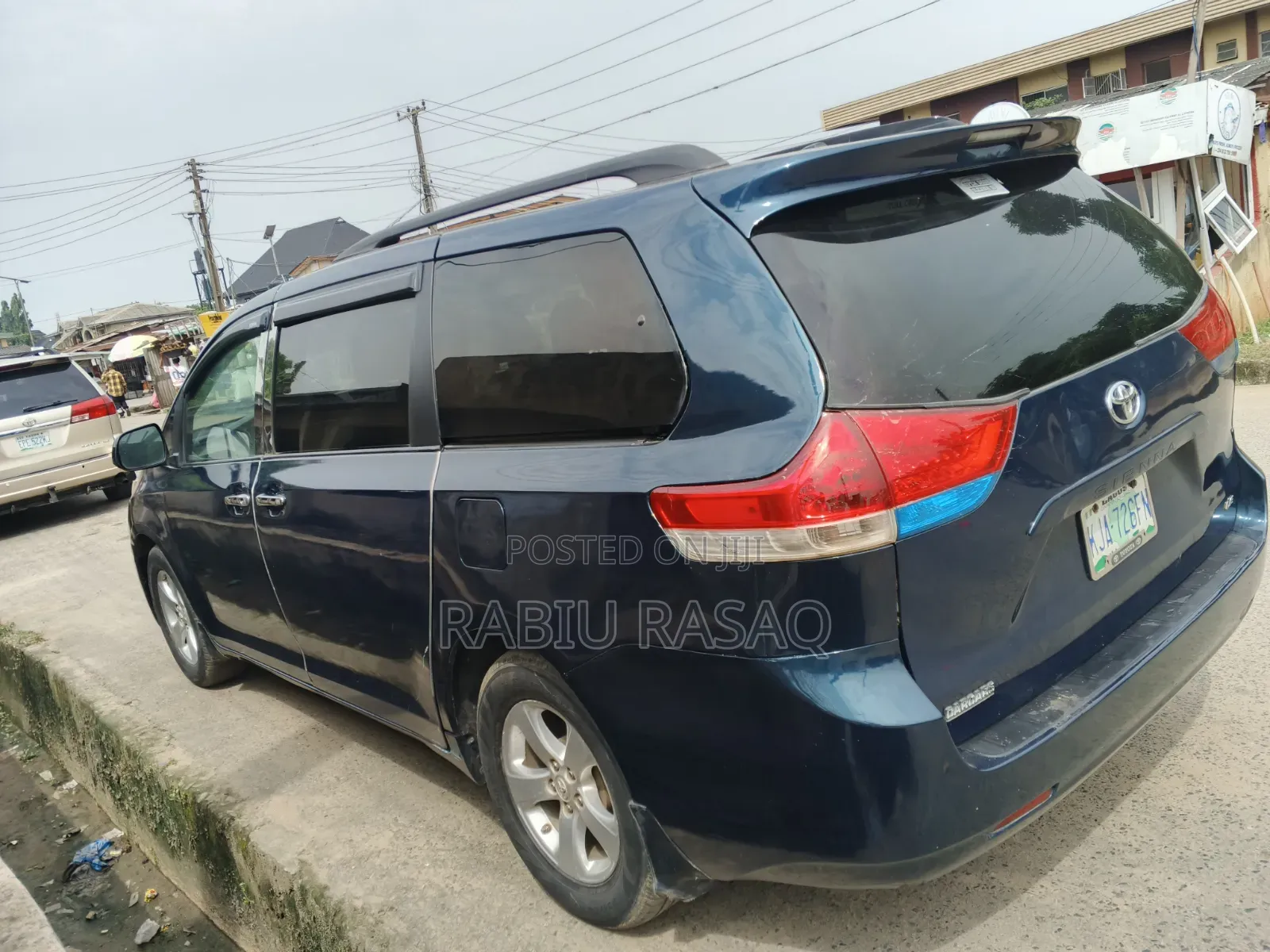Toyota Sienna 2012 Blue