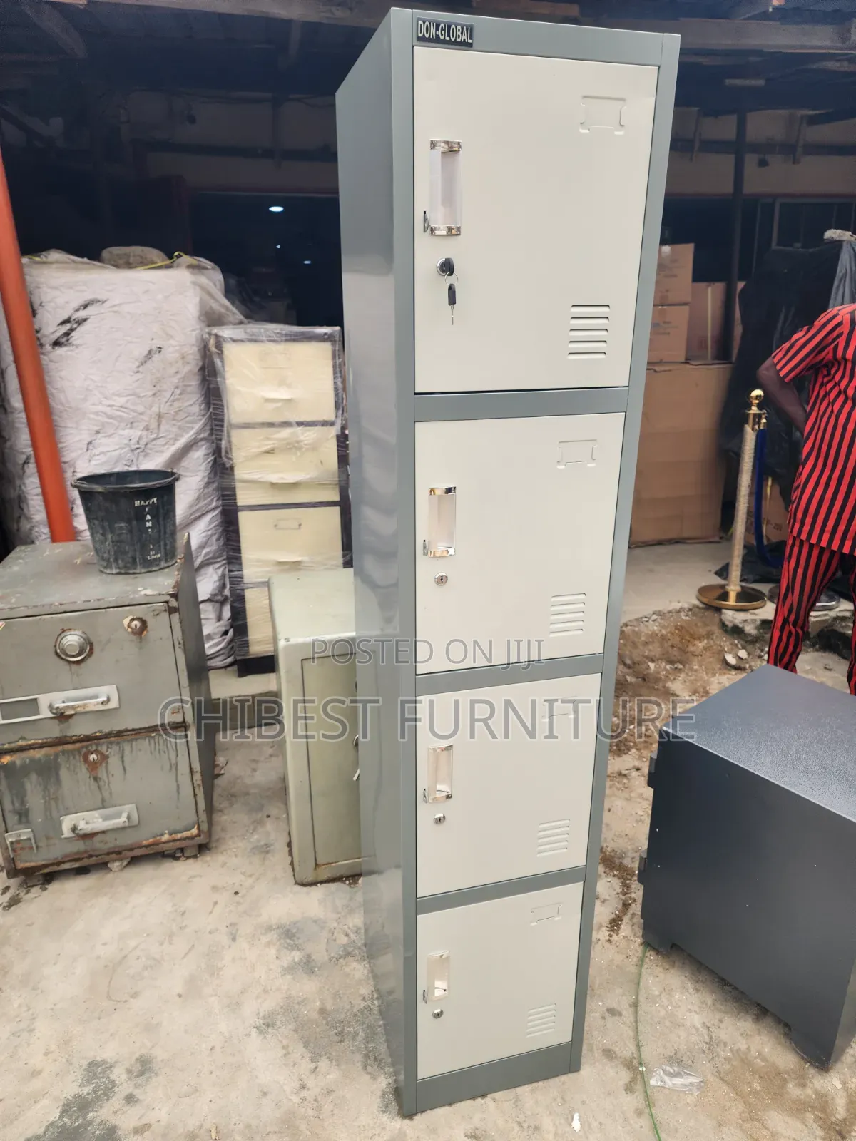 4doors Metal Staff Locker Available for Sale.