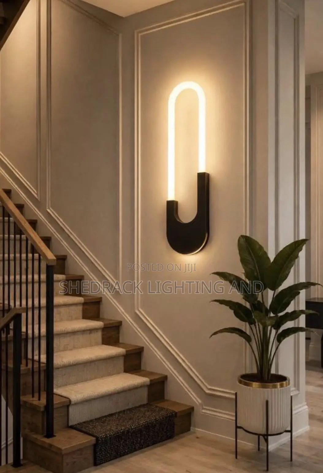  Modern U-Clip Wall Light - Minimalist Luxury!