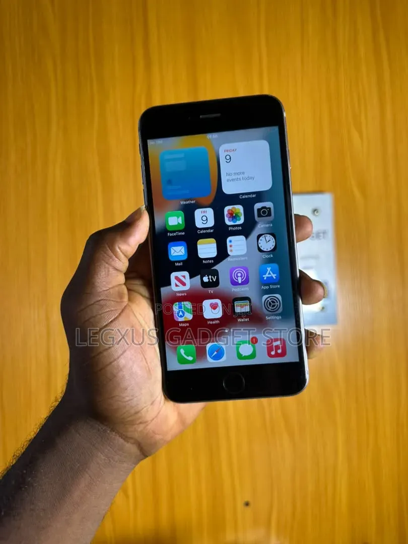 Apple iPhone 6s Plus 16 GB Black