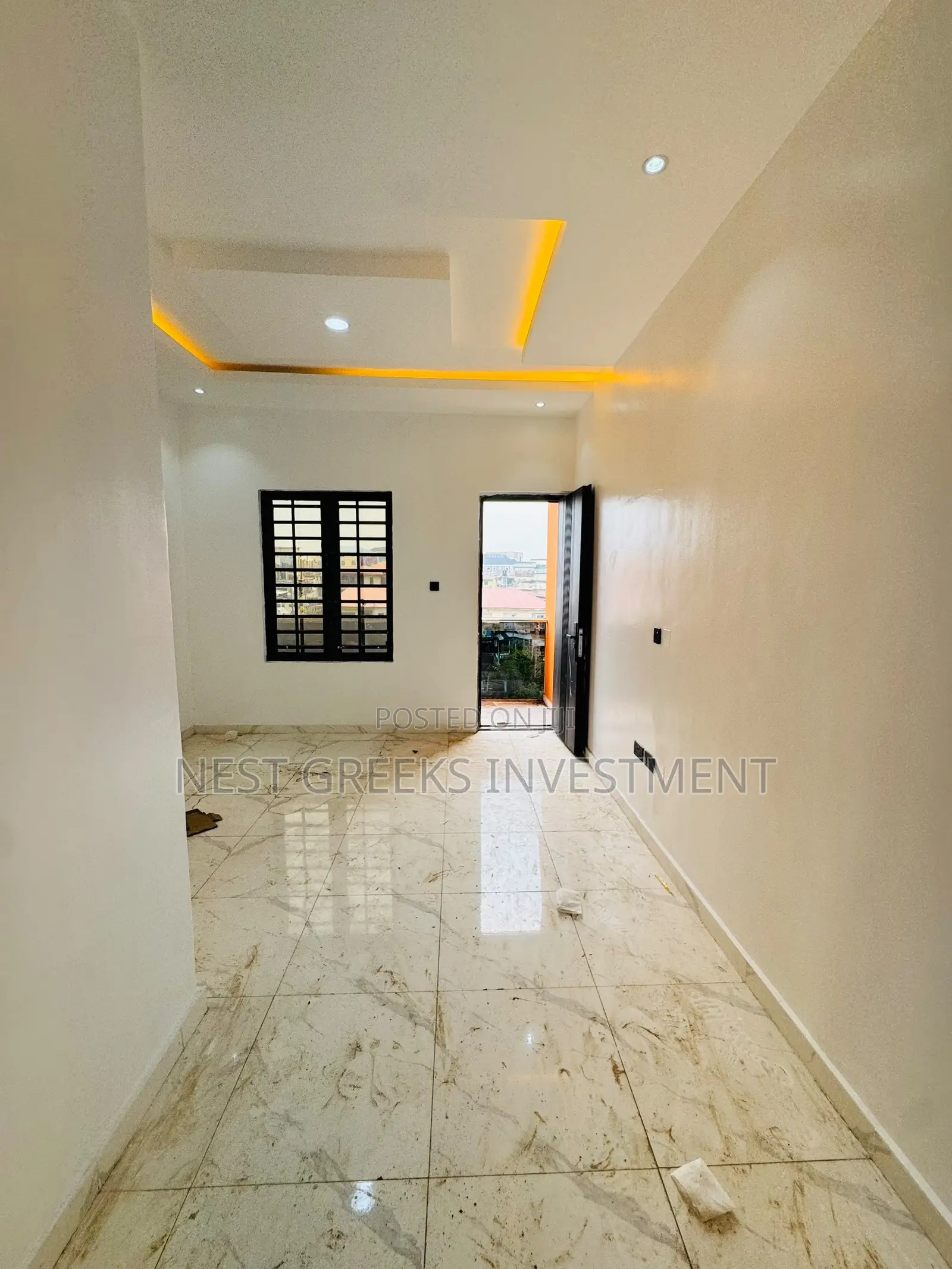 4bdrm Duplex in Berger for sale