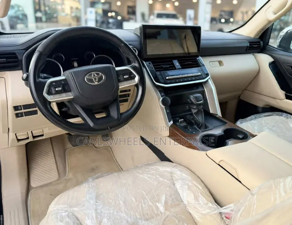 Toyota Land Cruiser 2022 Black