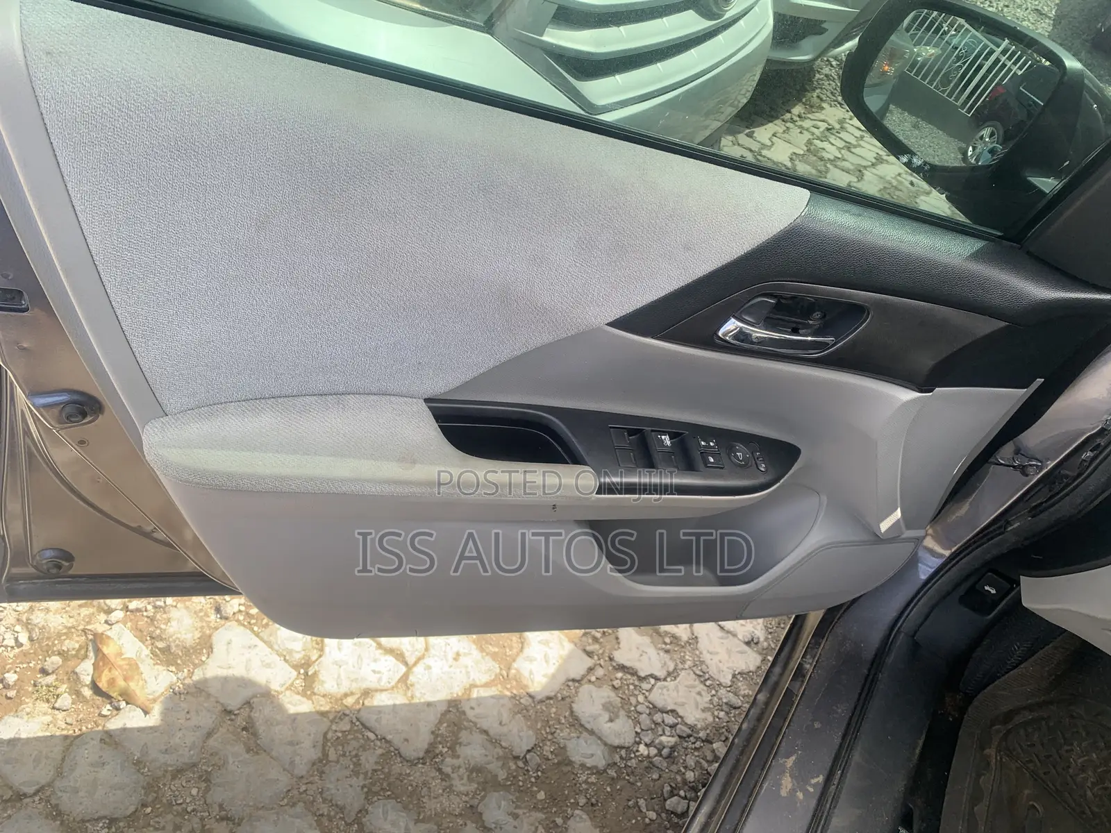 Honda Accord LX 4dr Sedan FWD (2.4L 4cyl 2A) 2013 Gray