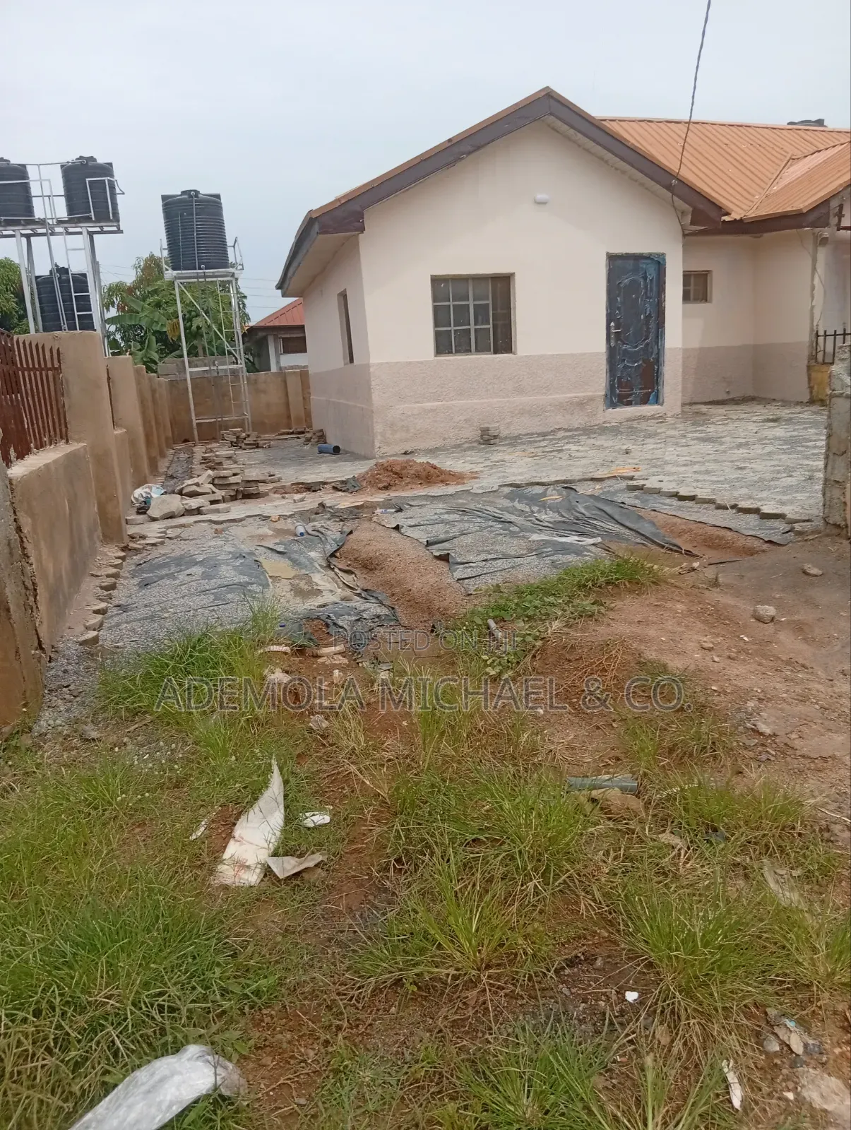 1bdrm Bungalow in Army Estate, Kurudu for sale