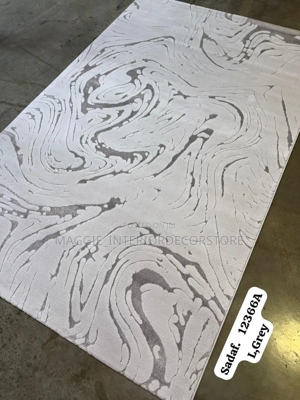 Center Rugs