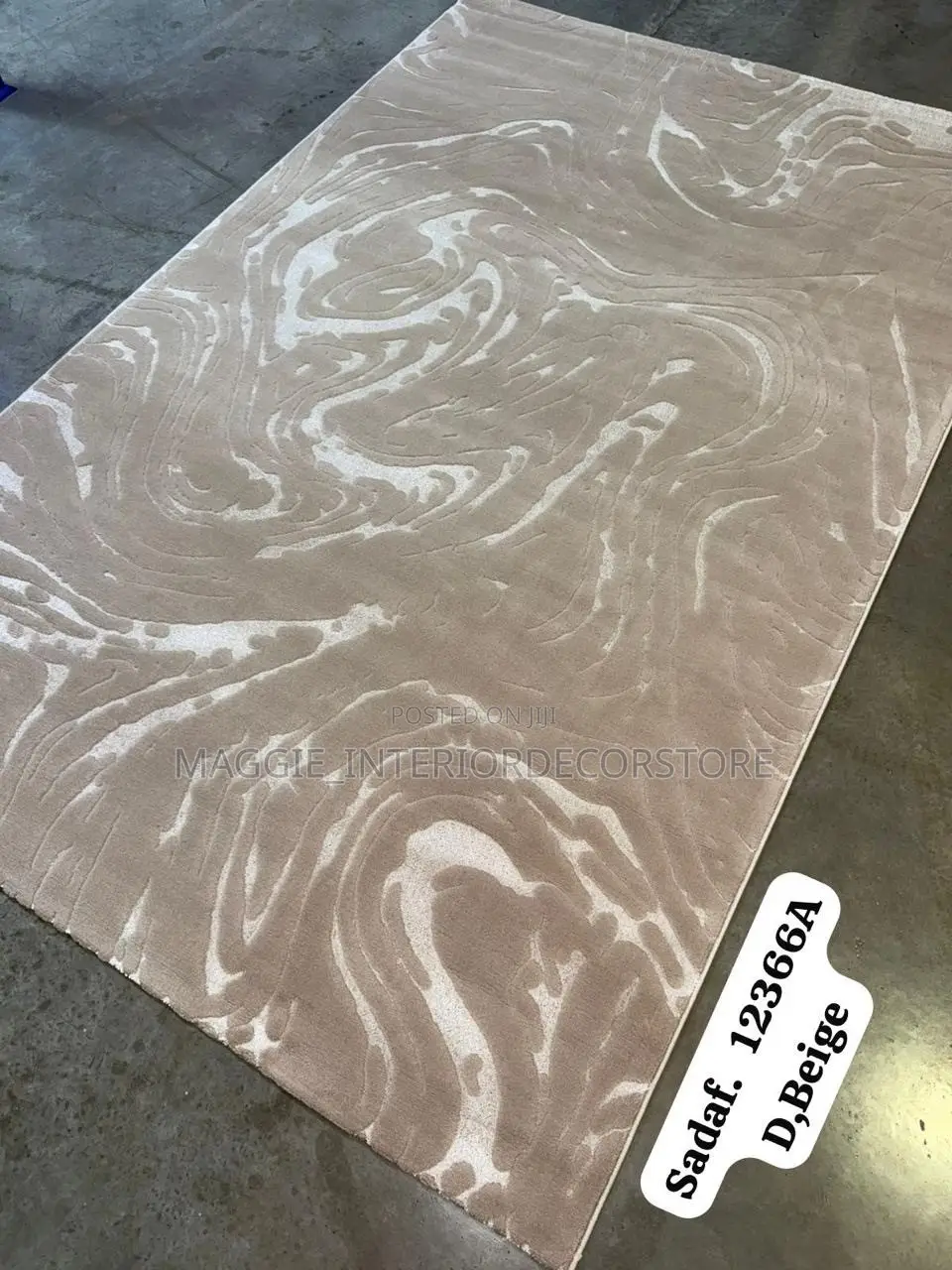 Center Rugs