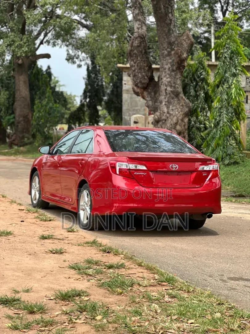 Toyota Camry SE Limited Edition 4dr Sedan (2.5L 4cyl 6A) 2012 Red