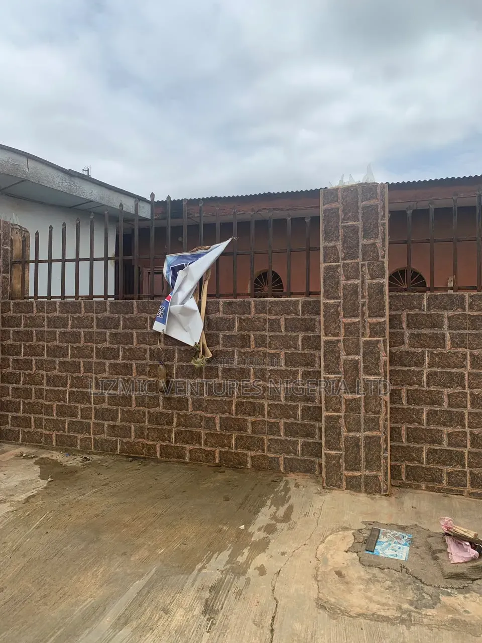 Furnished 3bdrm Bungalow in Isuti, Igando / Ikotun/Igando for sale