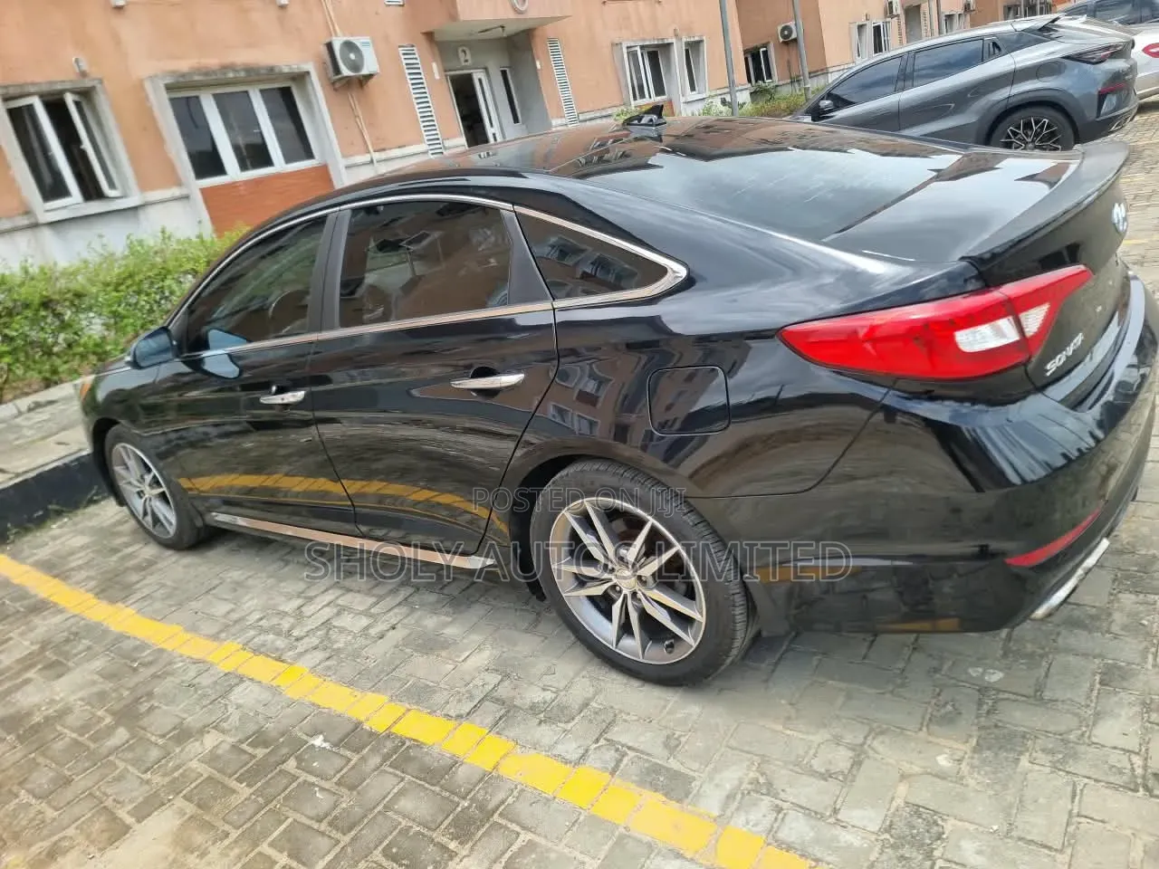 Hyundai Sonata Sport 2.0T Sedan FWD (2.0L 4cyl 6A) 2017 Black