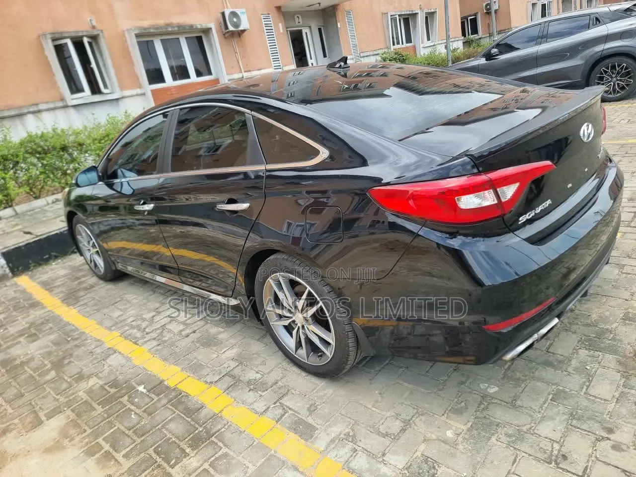 Hyundai Sonata Sport 2.0T Sedan FWD (2.0L 4cyl 6A) 2017 Black