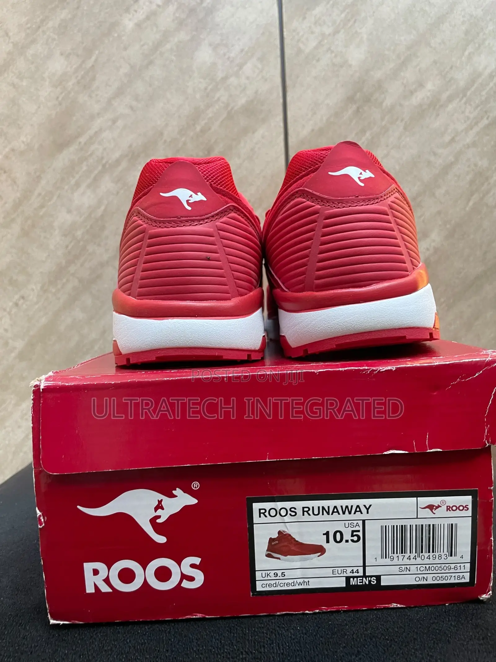 KangaROOS Men’s Retro Runner Pocket Sneaker