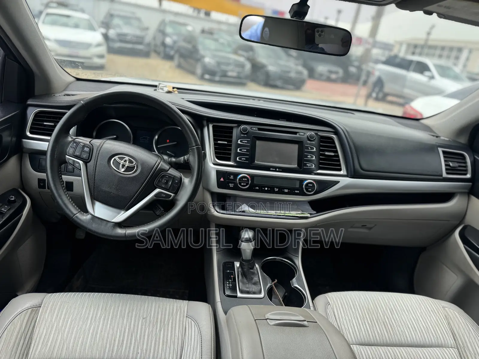 Toyota Highlander LE 4dr SUV (3.5L 6cyl 6A) 2015 Silver