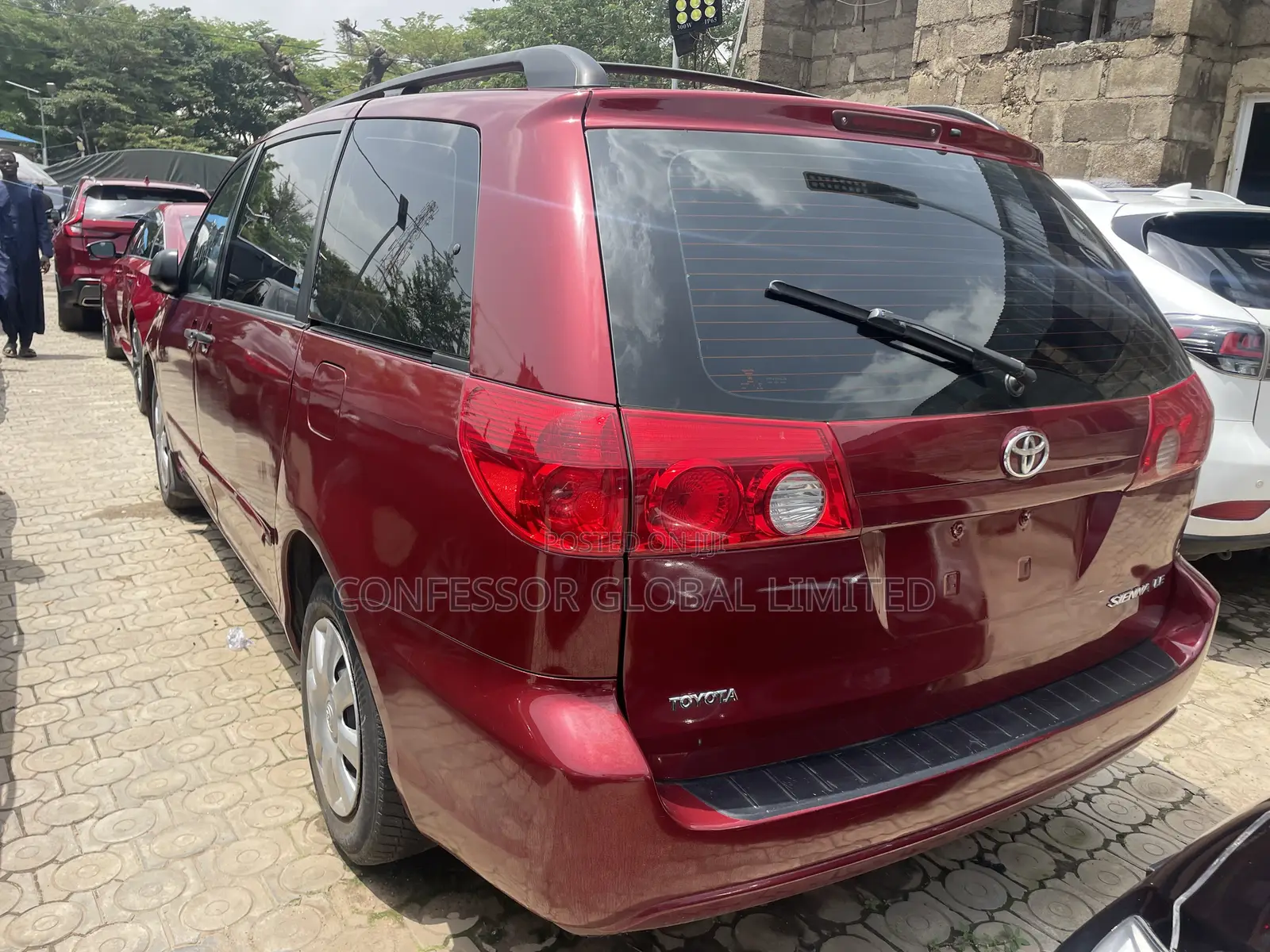 Toyota Sienna 2007 Red