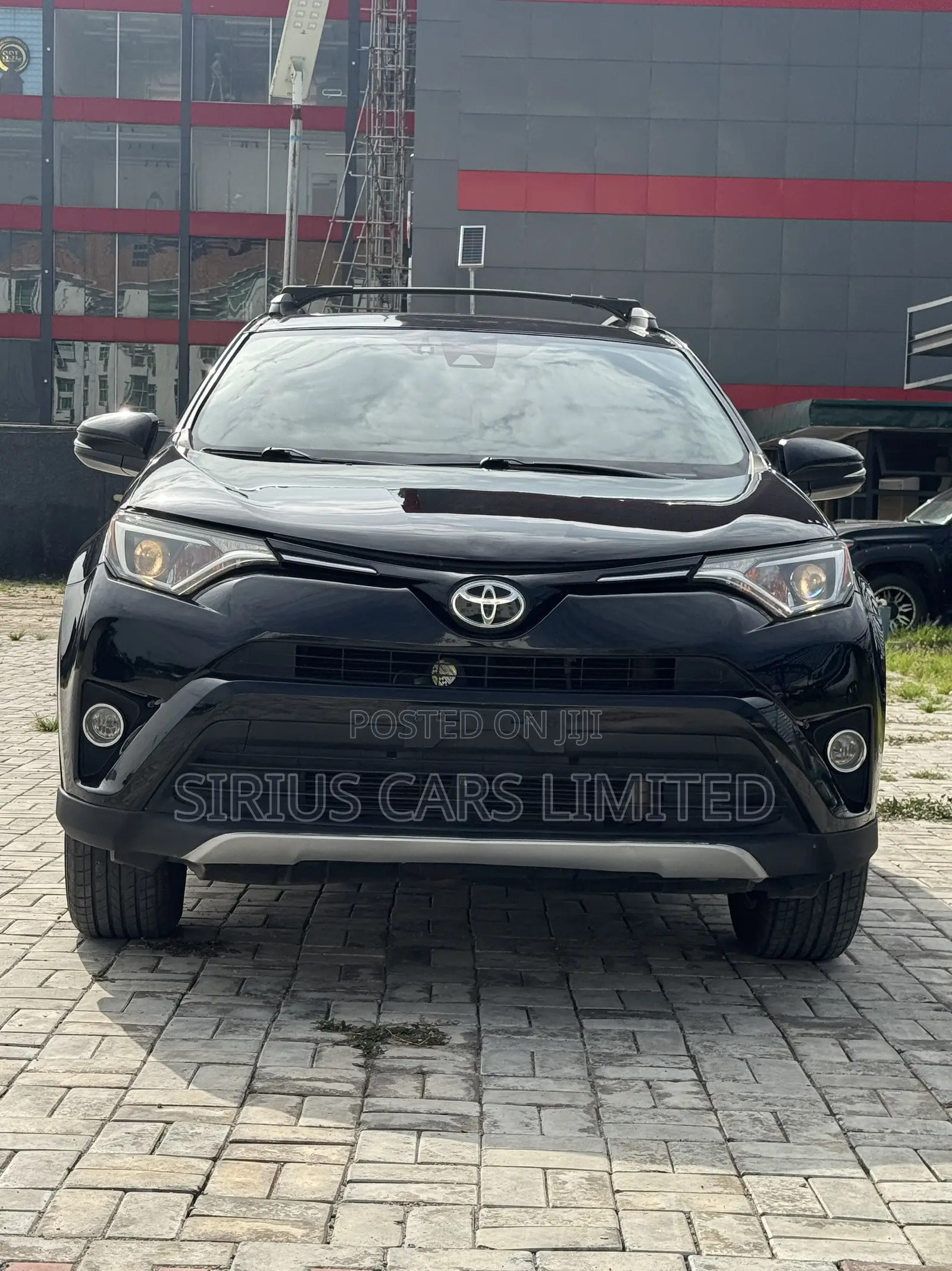 Toyota RAV4 XLE 4dr SUV AWD (2.5L 4cyl 6A) 2018 Black