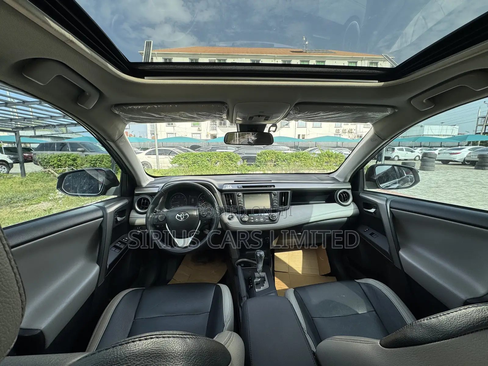 Toyota RAV4 XLE 4dr SUV AWD (2.5L 4cyl 6A) 2018 Black