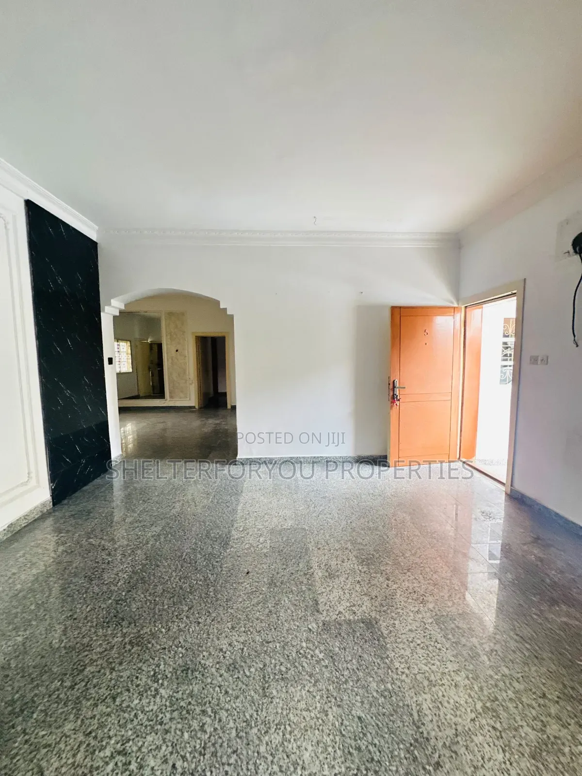 3bdrm Apartment in Lekki Phase 1 for rent