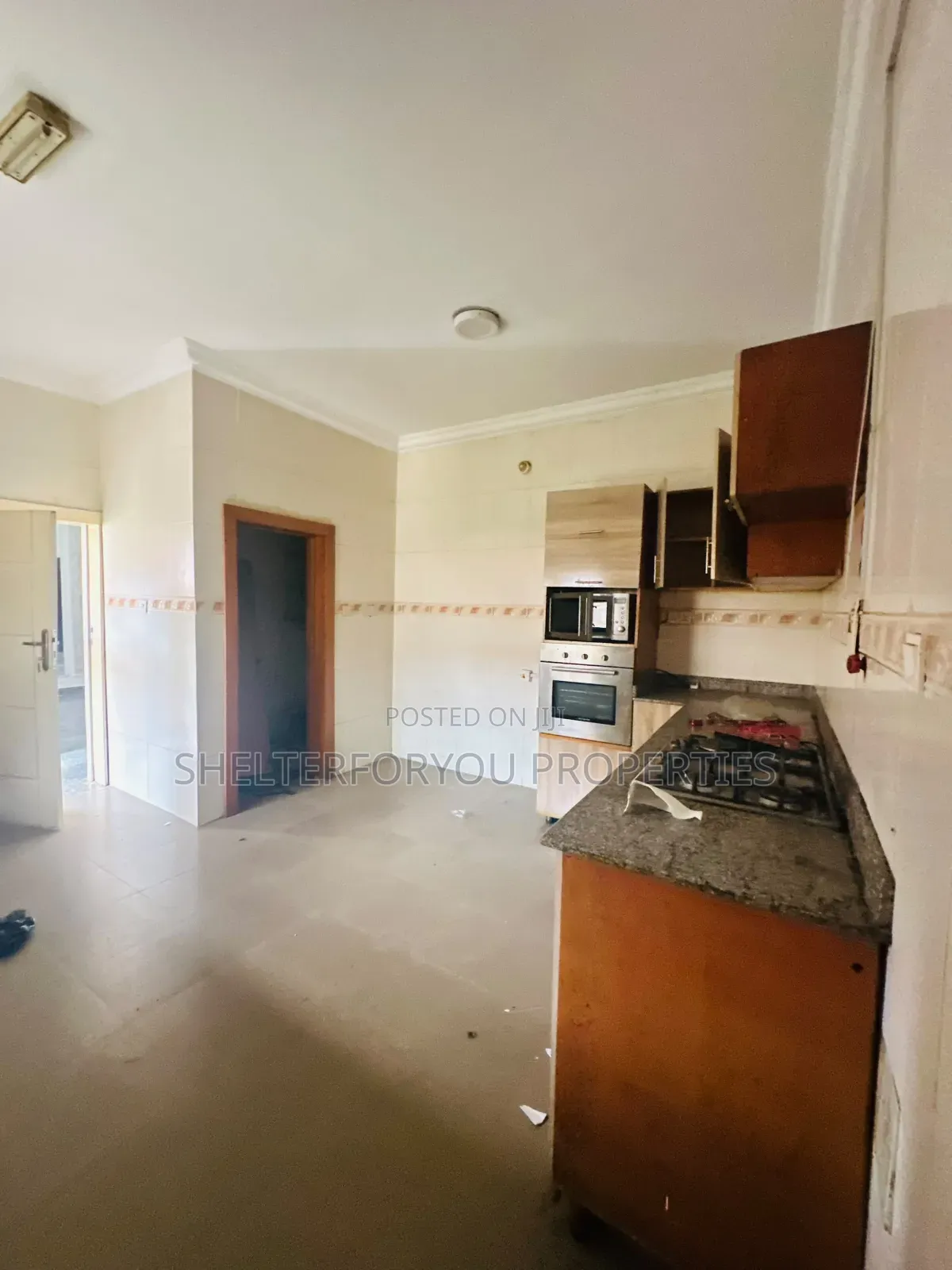 3bdrm Apartment in Lekki Phase 1 for rent