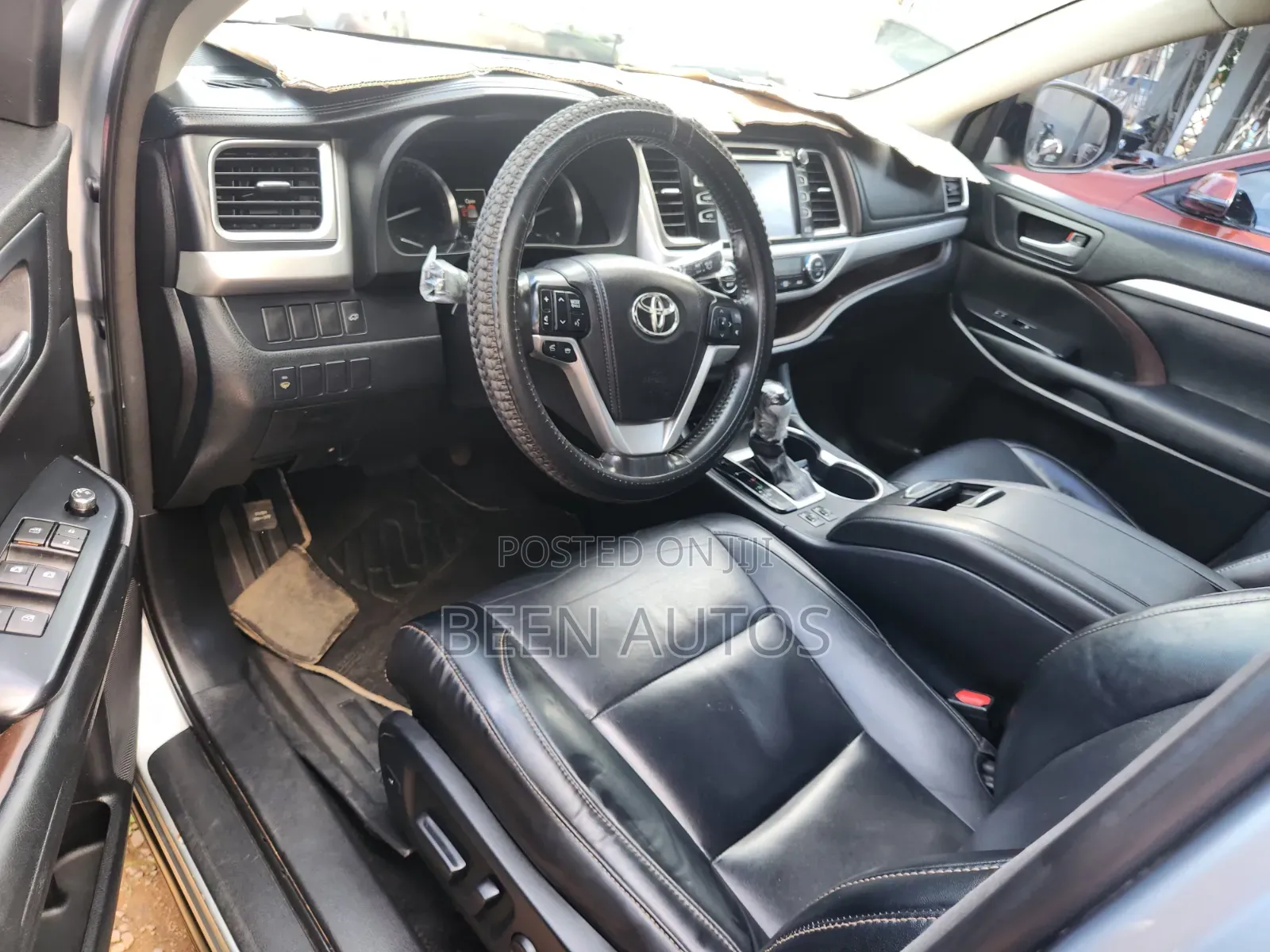 Toyota Highlander XLE 4dr SUV AWD (3.5L 6cyl 6A) 2014 Silver