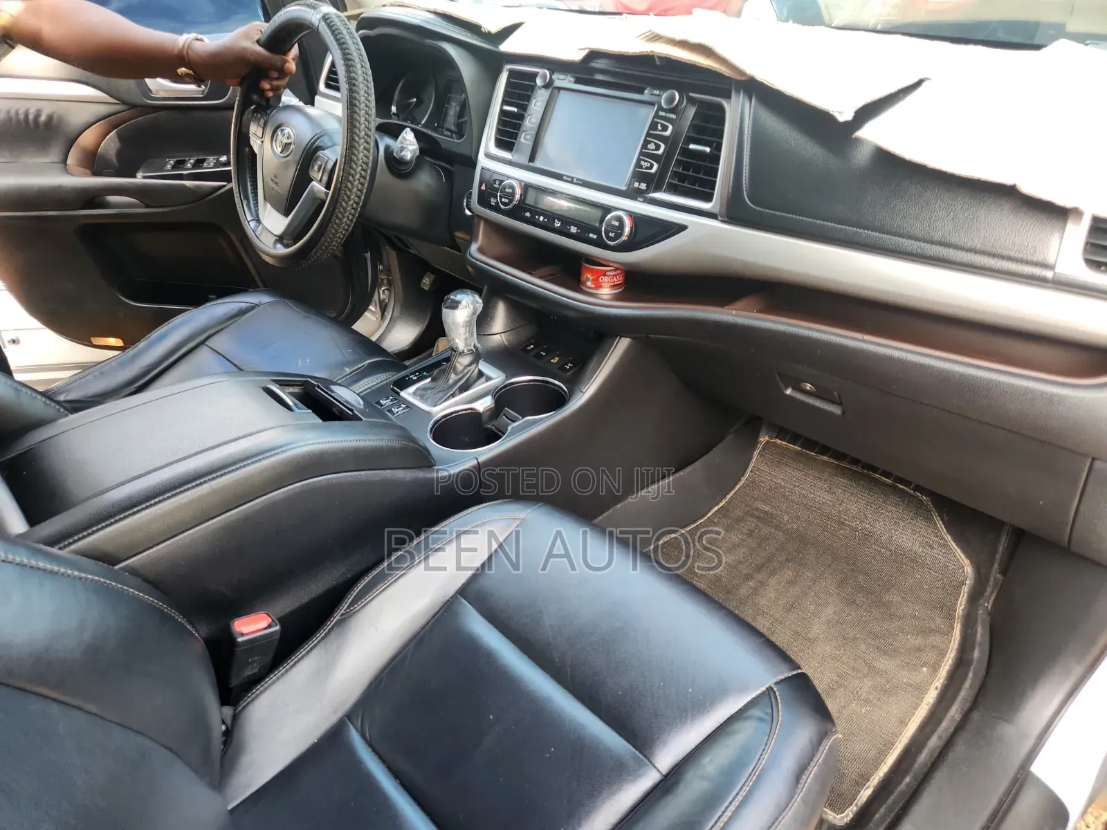 Toyota Highlander XLE 4dr SUV AWD (3.5L 6cyl 6A) 2014 Silver