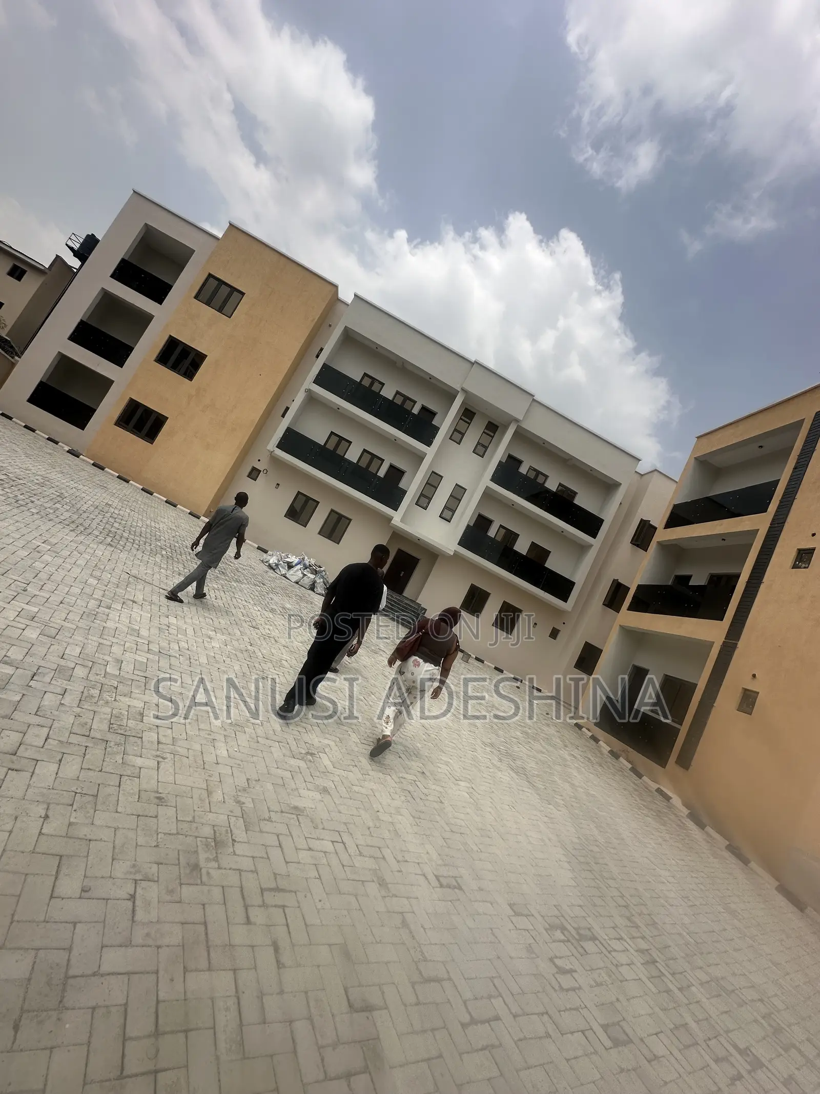 3bdrm Apartment in Jahi Gilmore,Fct for rent